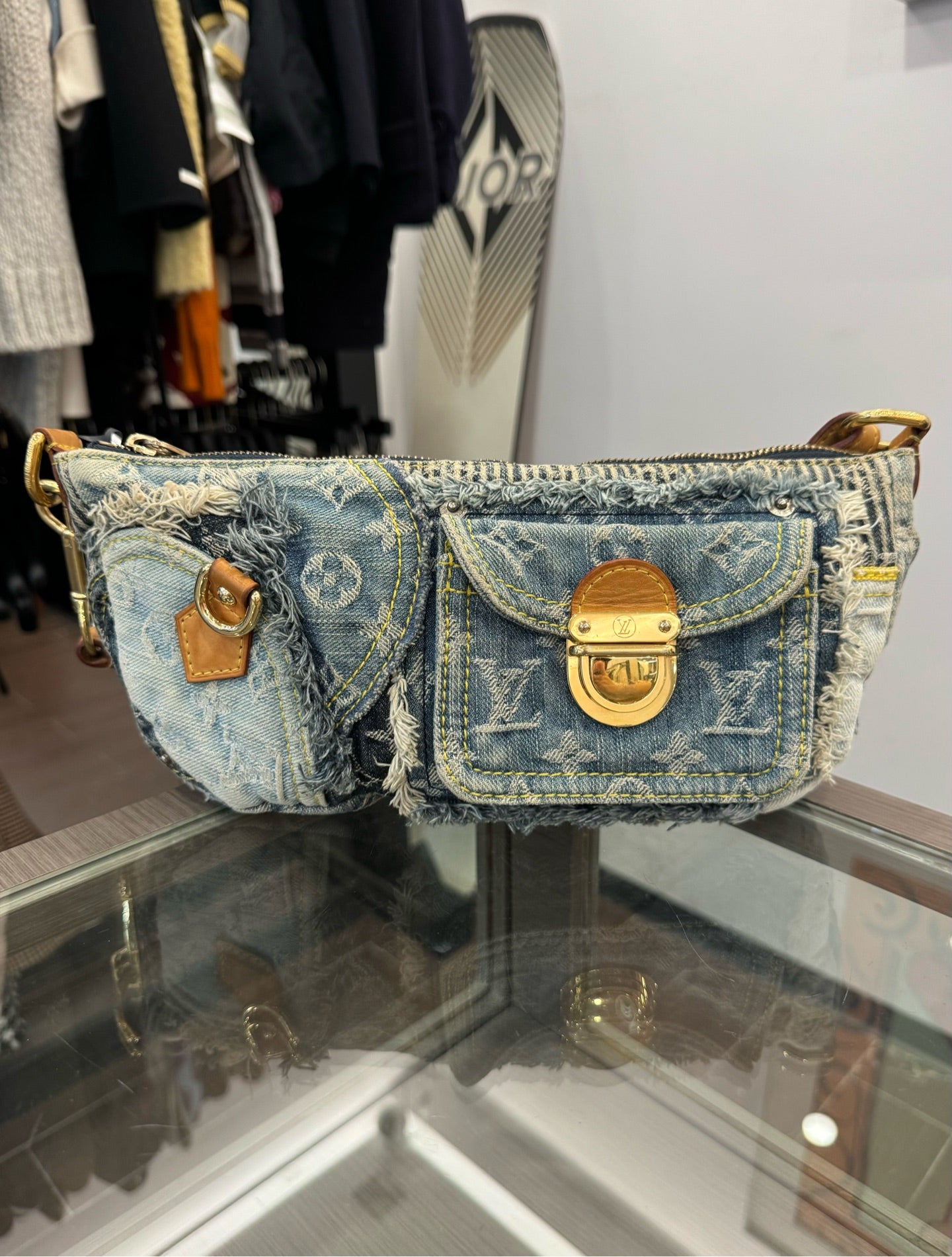 Louis Vuitton - Monogram Denim Distressed Shoulder Bag - Denim - Jeans, Vachetta leather - Blue - (Small)