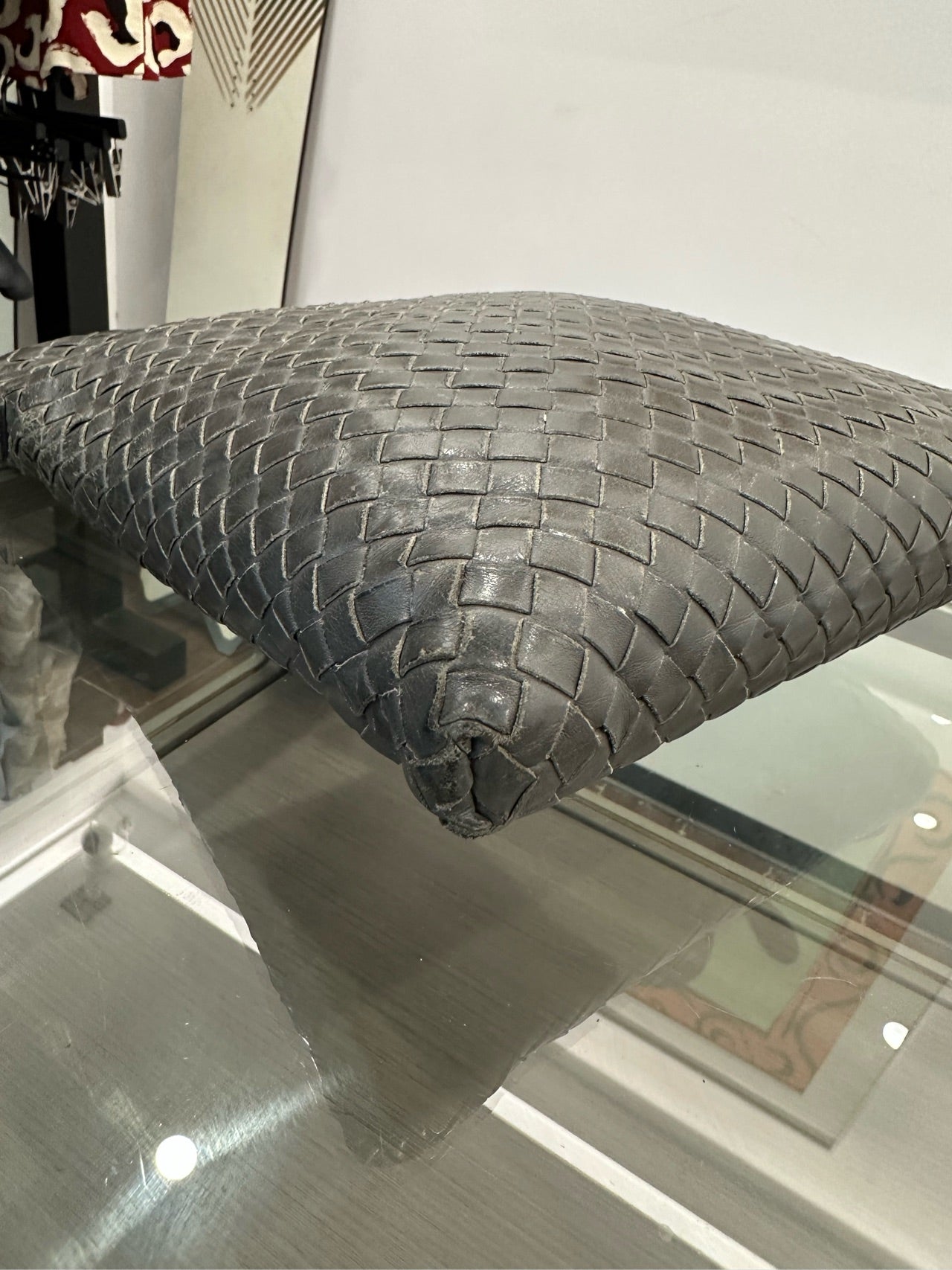 Bottega Veneta - Intrecciato Leather Messenger Bag - Leather - Grey - (Small)