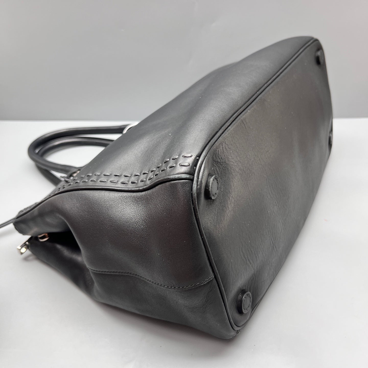 Prada - Galleria Bag with External Stitching - Leather - Black - (Medium)