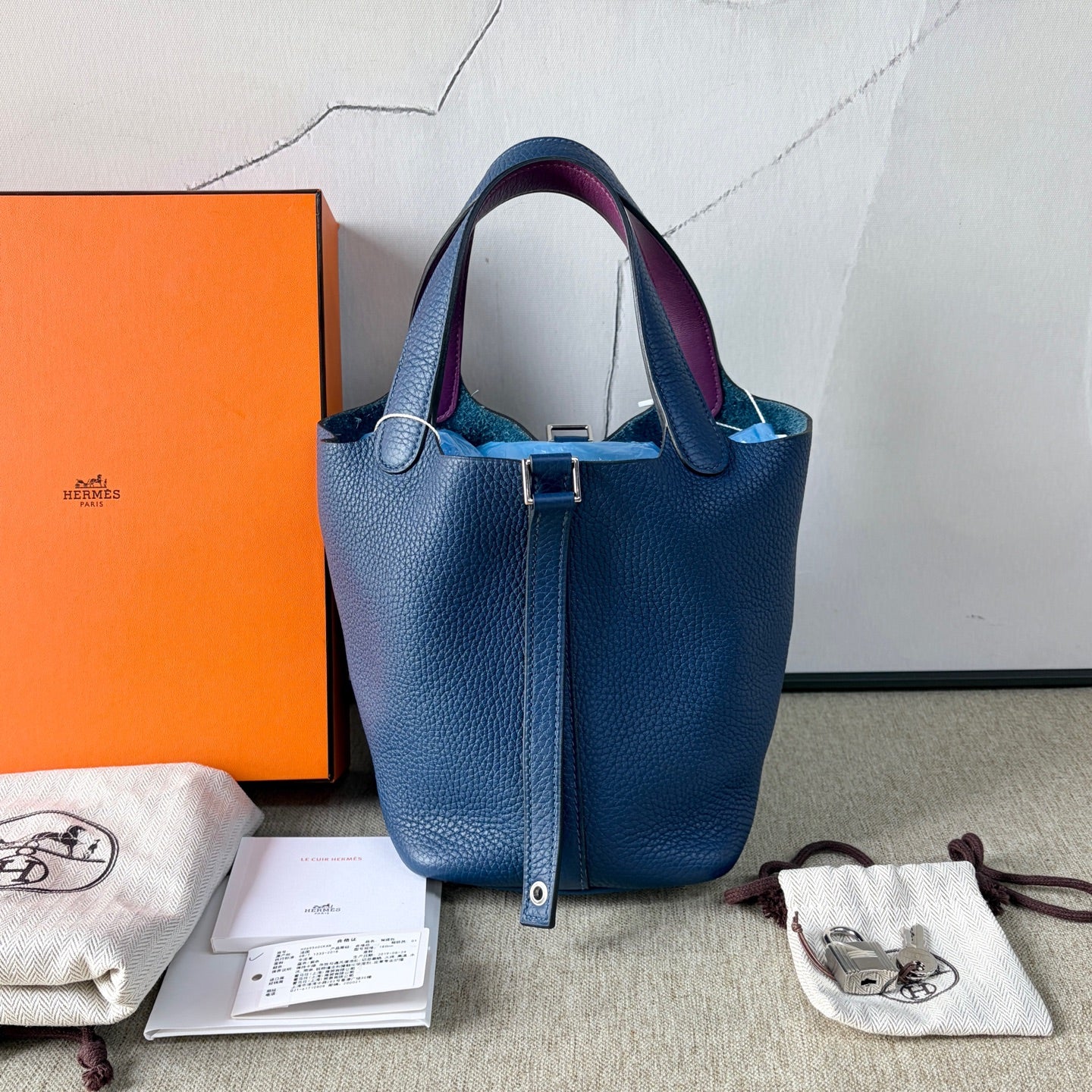 Hermès - Picotin Lock 18 - Taurillon Clemence leather - Deep Blue with Anemone Purple accents - (mini)