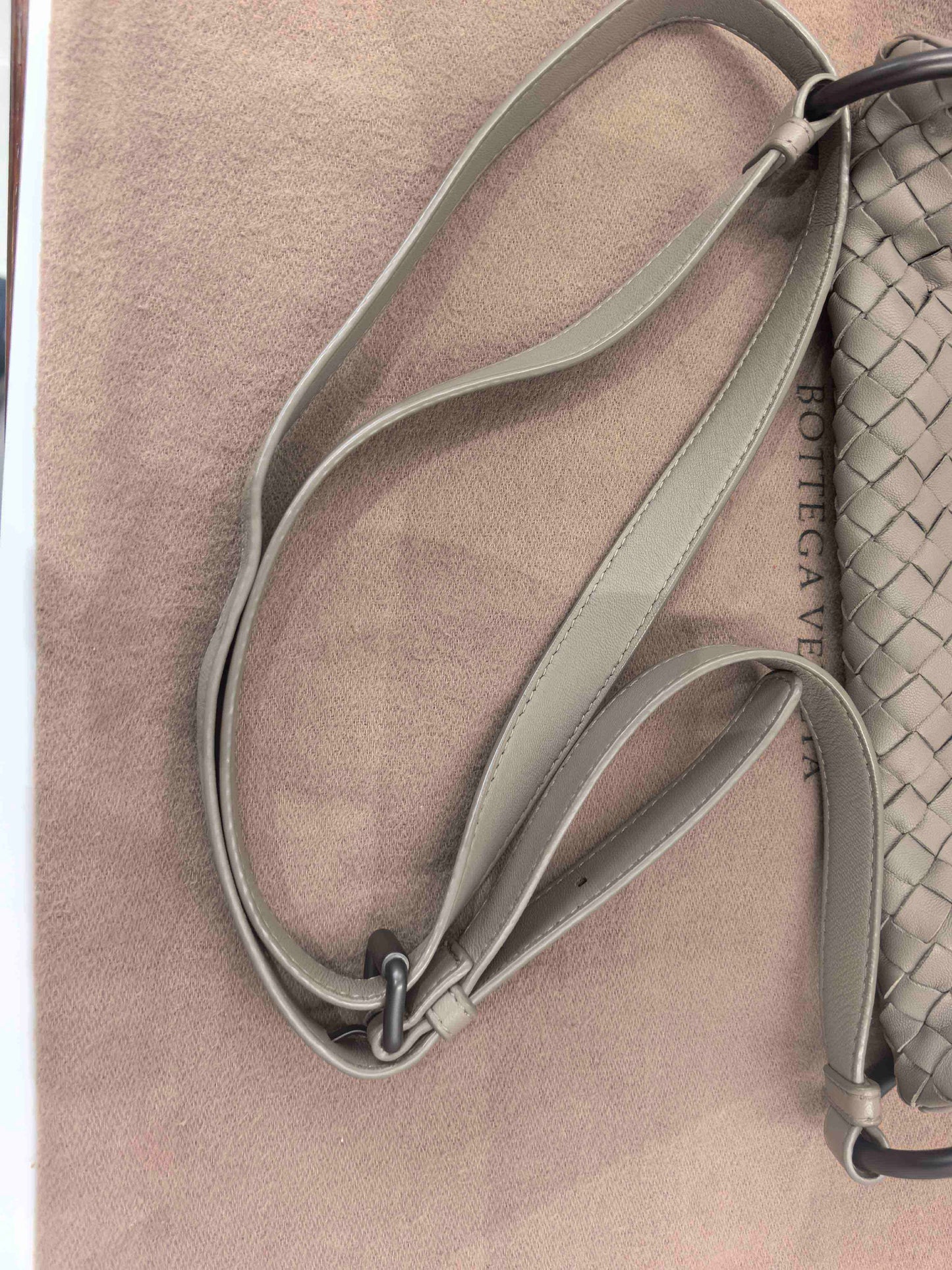 Bottega Veneta - Intrecciato Flap Shoulder Bag - Leather - Grey - (medium)