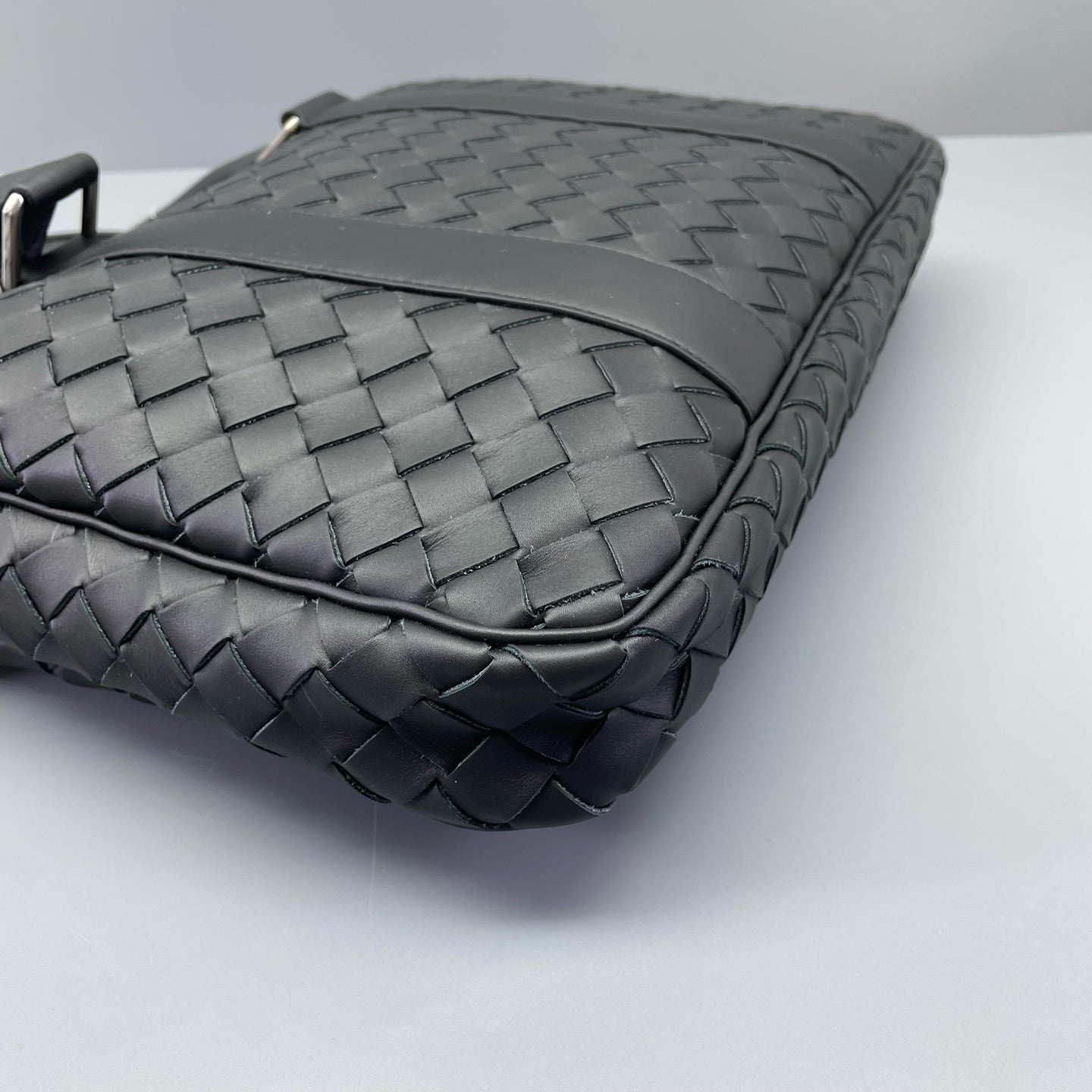 Bottega Veneta - Intrecciato Woven Briefcase - Leather - Black - (small)