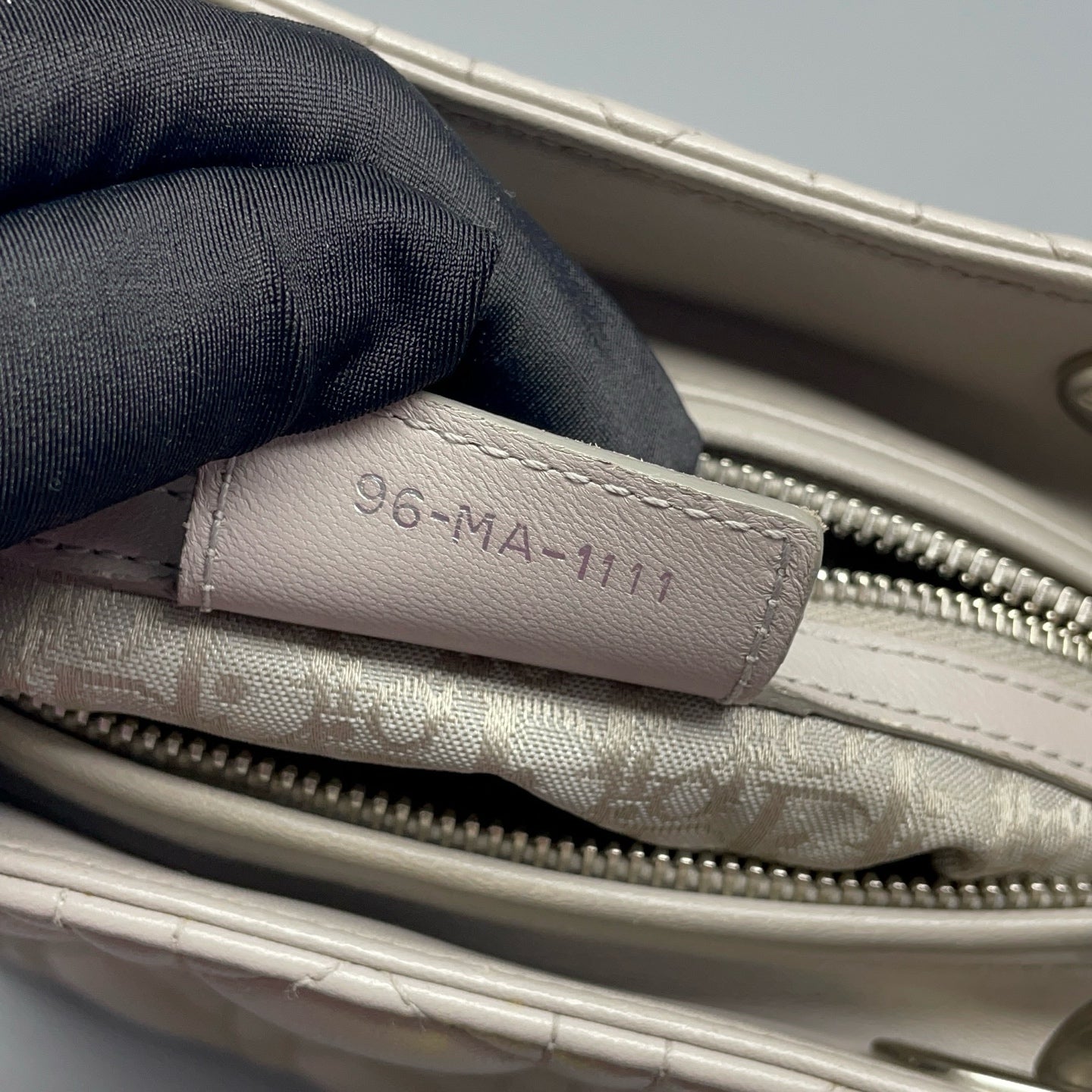 Dior - Lady Dior - Cannage quilted lambskin leather - Grey with Silver-Tone Hardware - (Medium)