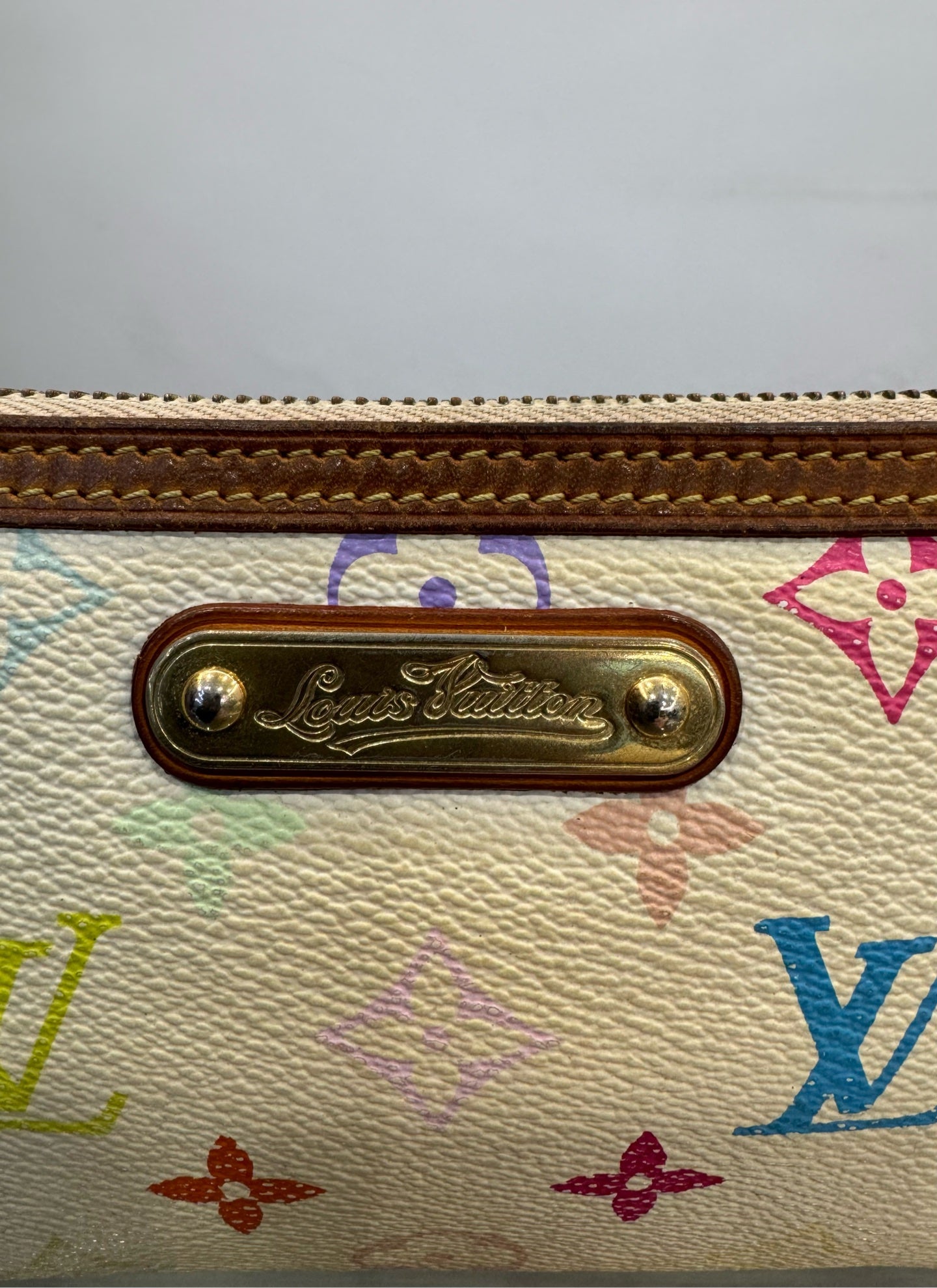 Louis Vuitton - Pochette Accessoires Monogram Multicolor - Monogram Multicolor coated canvas with Vachetta leather trim and Alcantara lining - White - (mini)