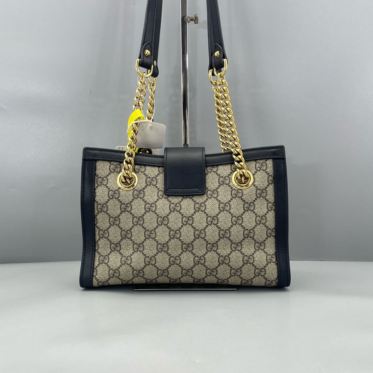 Gucci - Padlock Small Shoulder Bag - GG Supreme Canvas with Leather trim - Black - (small)