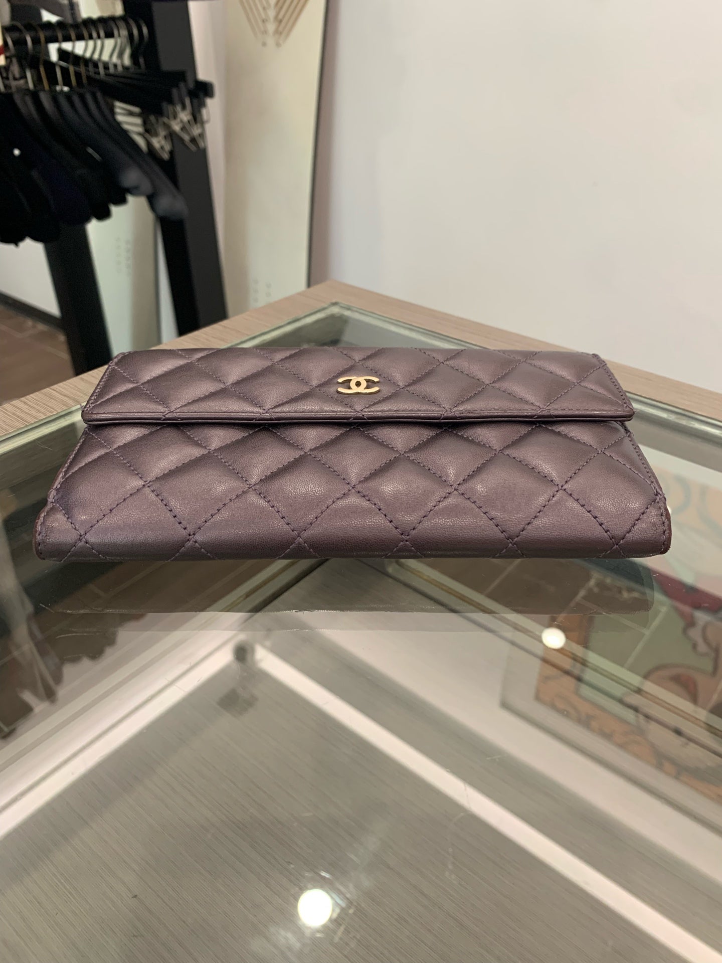 Chanel - Classic Flap Tri-fold Wallet - Lambskin leather - Purple - (Small)