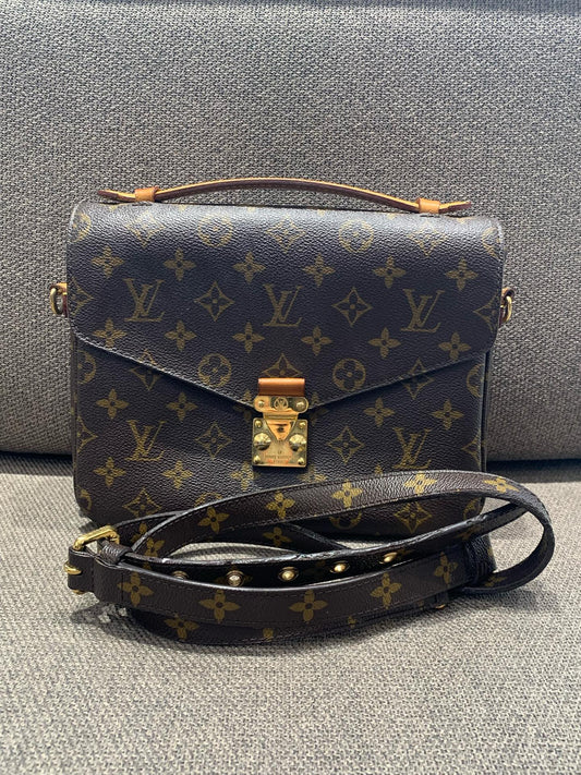 Louis Vuitton - Pochette Métis M44875 - Monogram coated canvas with natural cowhide leather trim - Brown - (medium)