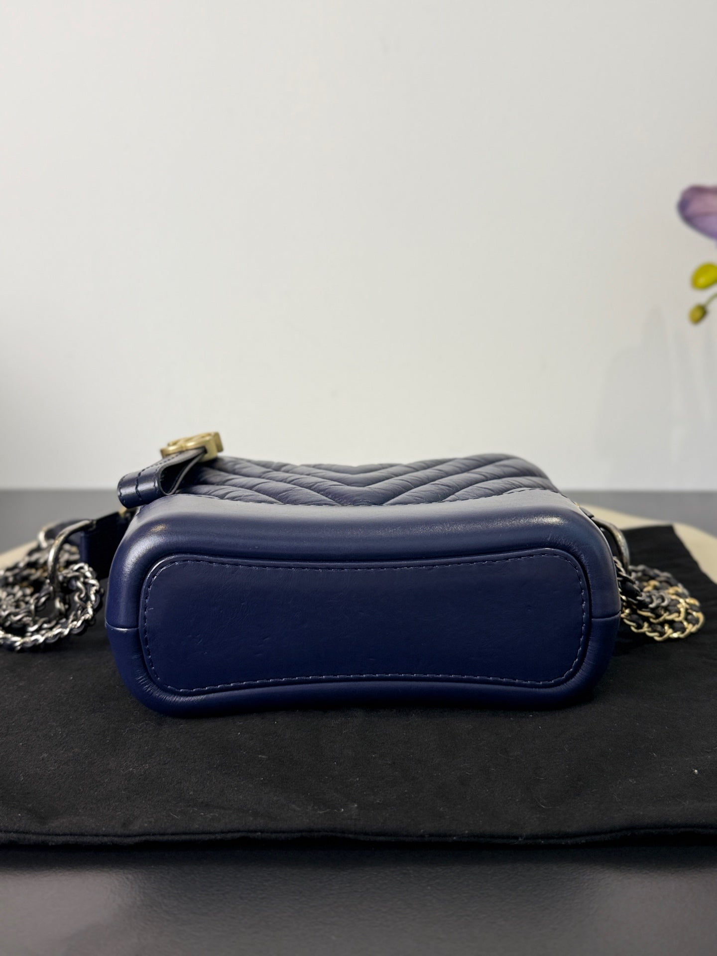 Chanel - Gabrielle Hobo Small - Aged calfskin leather - Navy - (small)
