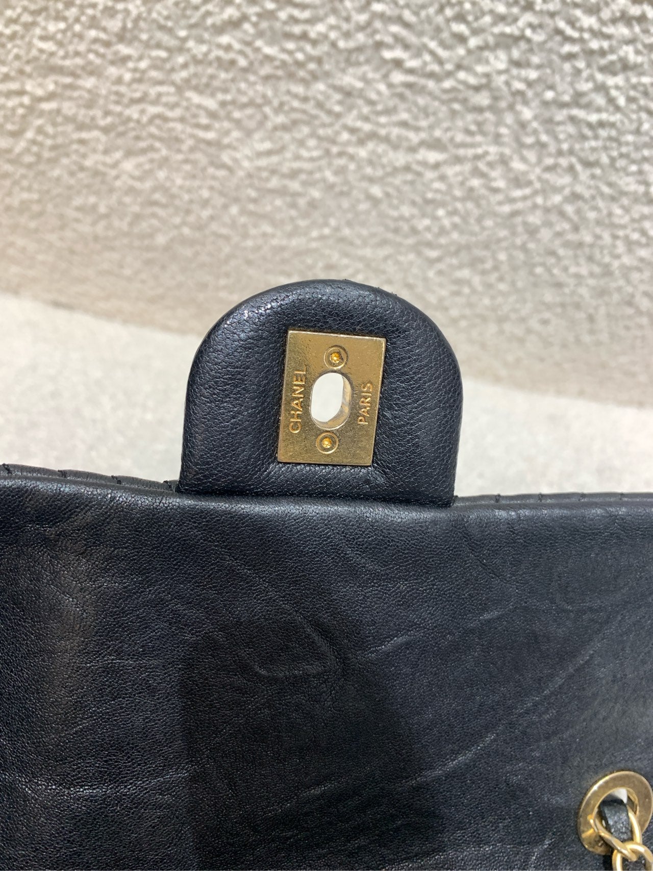 Chanel - Seasonal Classic Flap V-Stitch - Lambskin leather - Black - (Small)