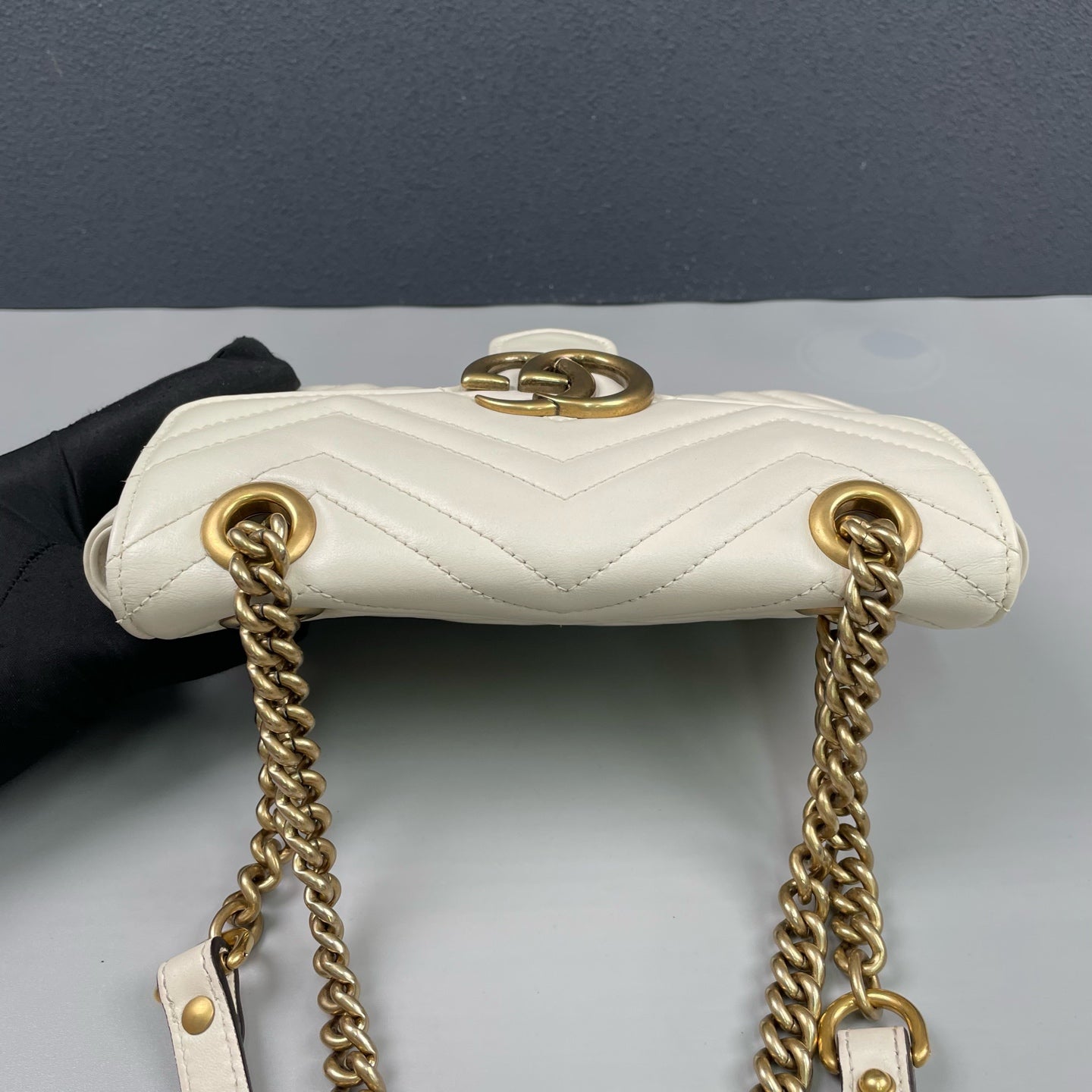 Gucci - GG Marmont Small Shoulder Bag - Leather - White - (Small)