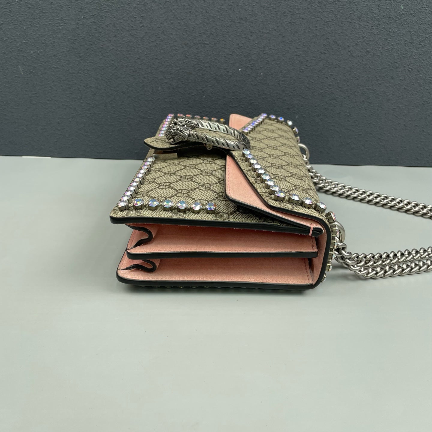 Gucci - Dionysus GG Supreme Shoulder Bag with Crystal Embellishment - GG Supreme coated canvas and pink suede leather with iridescent crystal embellishments - Beige, Pink and Multicolour crystals with Silver-Tone Hardware - (Medium)