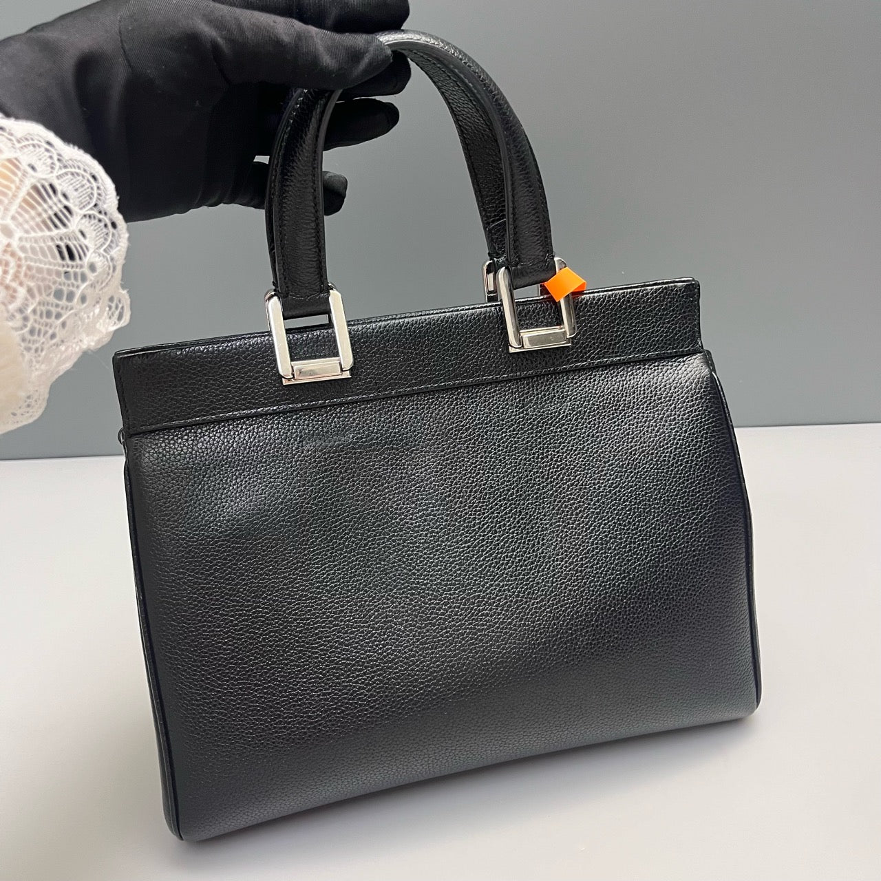 Gucci - Zumi Top Handle Bag - Grained leather - Black - (medium)
