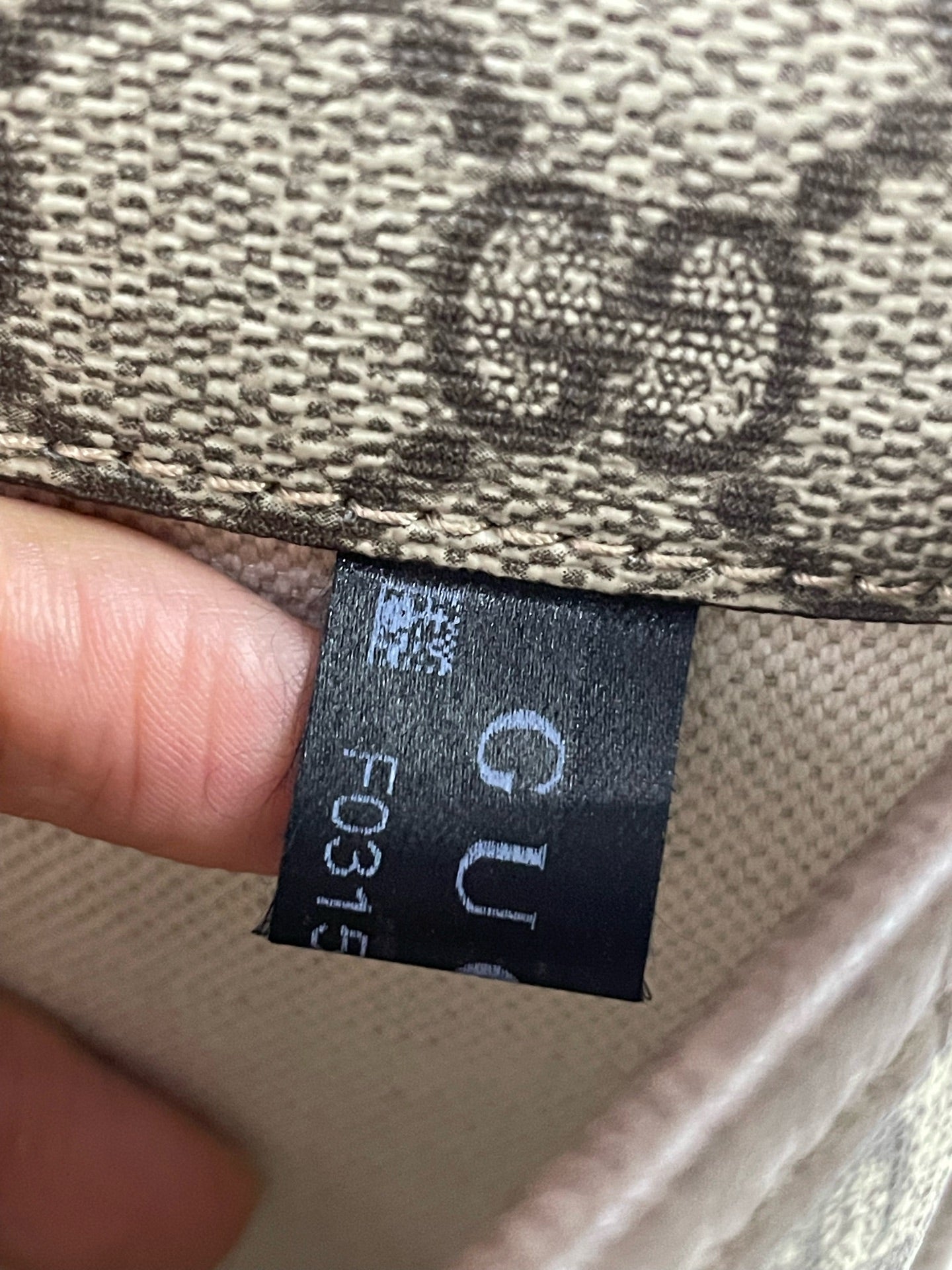 Gucci - GG Supreme Tiger Head Belt Bag - Coated canvas with leather trim - Beige - (small)