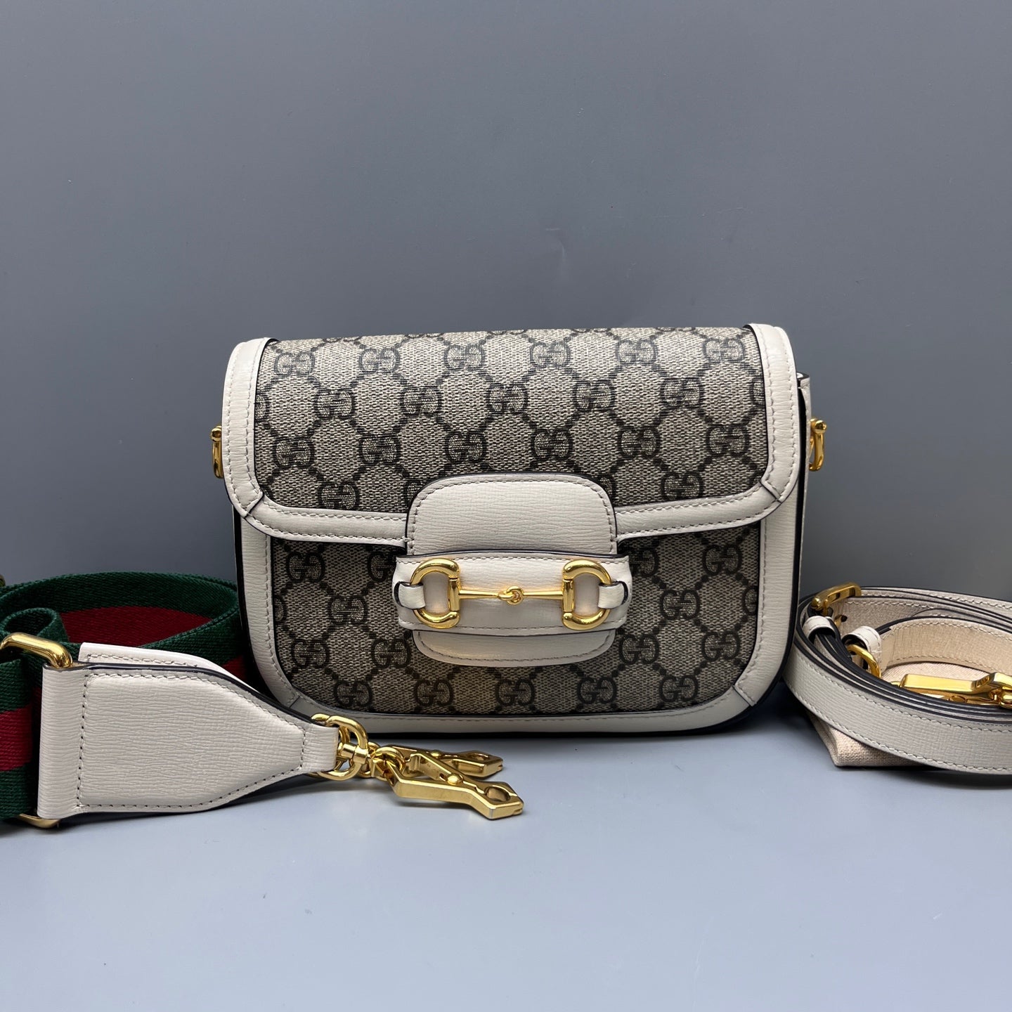 Gucci - 1955 Horsebit Small Shoulder Bag - GG Supreme canvas with leather trim - White - (small)