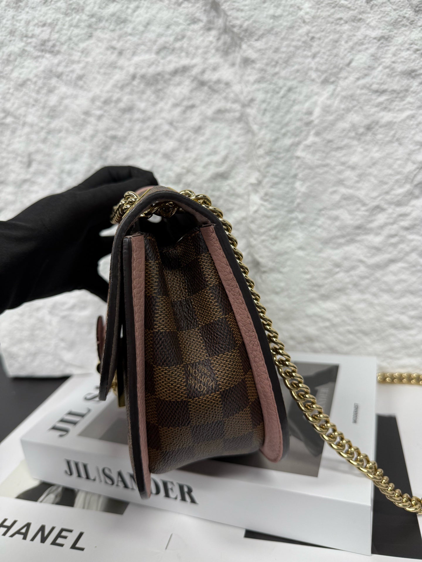Louis Vuitton - Damier Ebene Pink Saddle Chain Bag - Coated canvas with grained leather trim - Brown and Pink with Gold-Tone Hardware - (Mini)