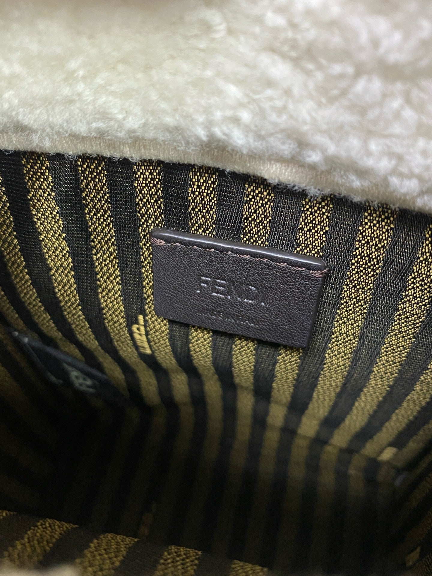 Fendi - Sunshine Mini Tote Bag - Lambswool - White - (mini)