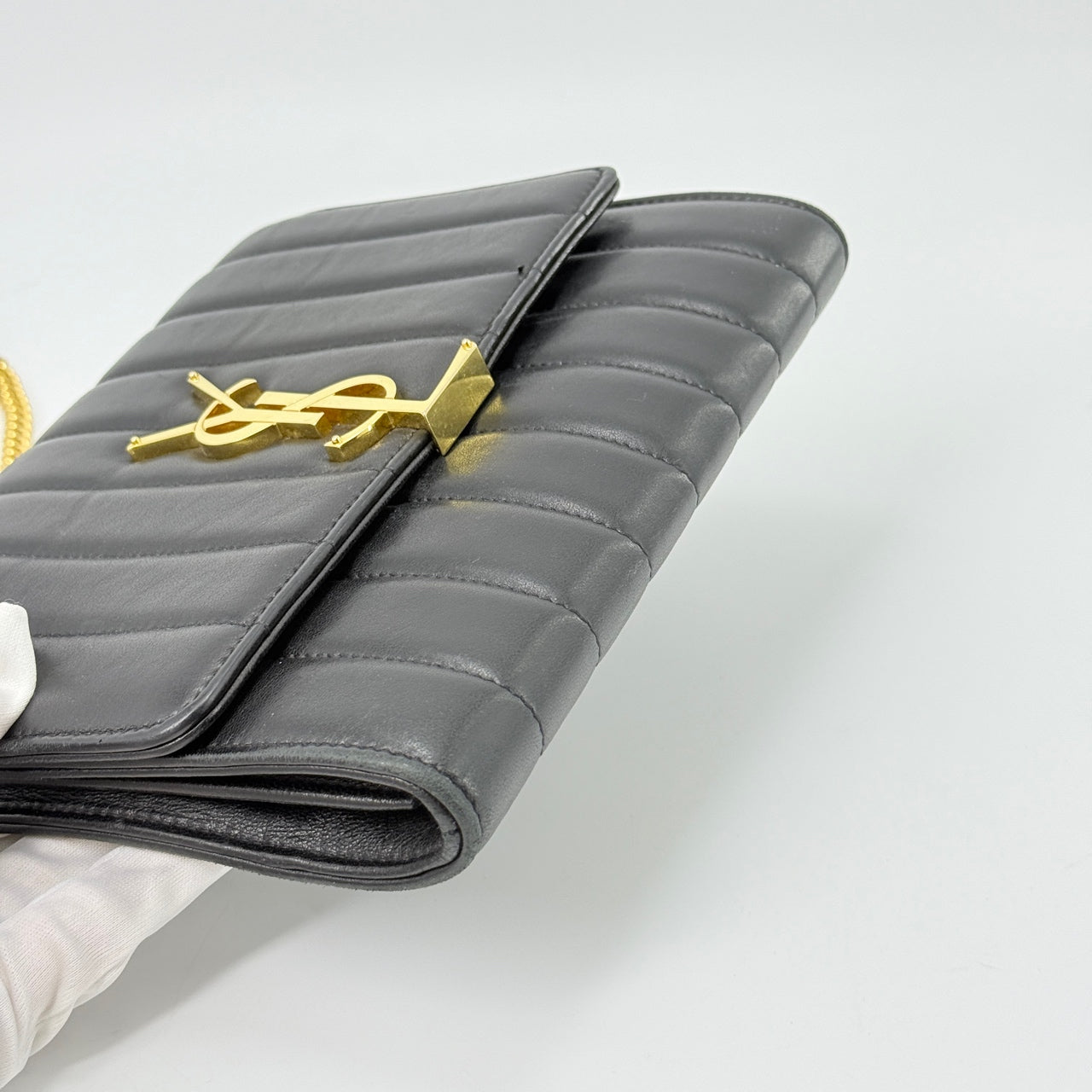 Saint Laurent - Vicky Chain Wallet - Leather - Black with Gold-Tone Hardware - (mini)