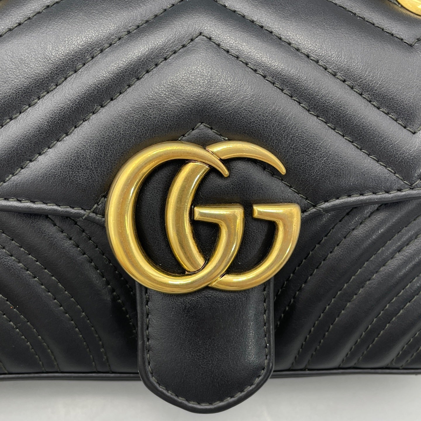 Gucci - GG Marmont Matelassé Mini Bag - Leather - Black with Gold-Tone Hardware - (Mini)