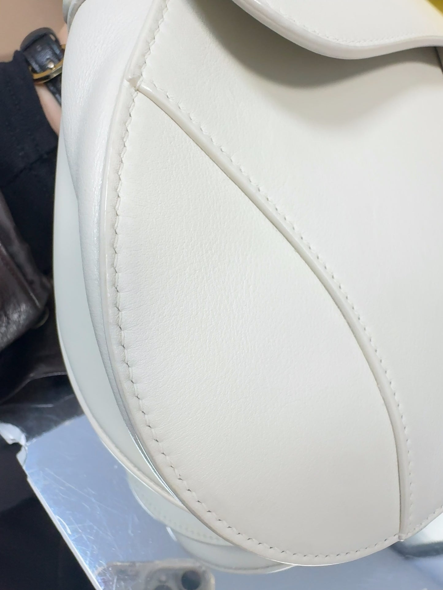 Dior - Saddle Bag - Leather - White - (Medium)