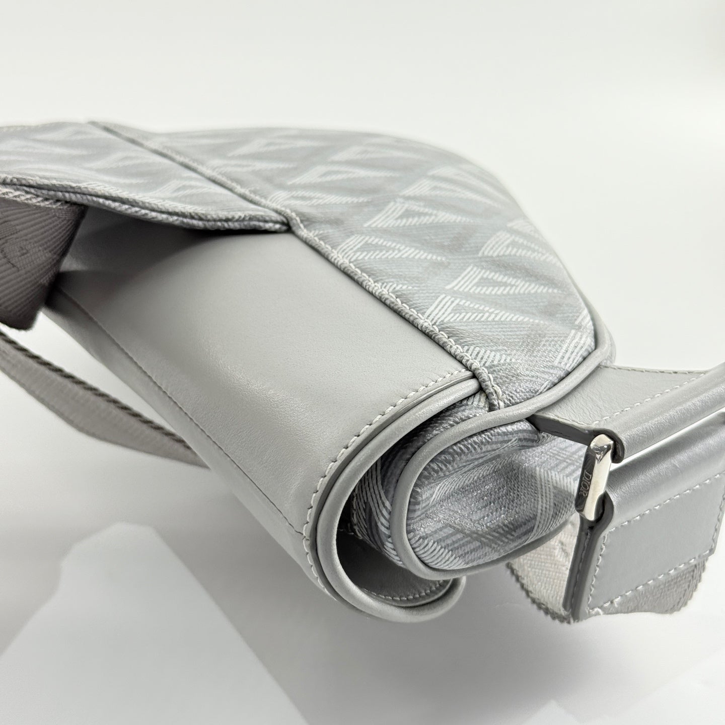 Dior - Saddle Bag - Dior Gravity technical fabric and smooth calfskin leather - Grey - (medium)