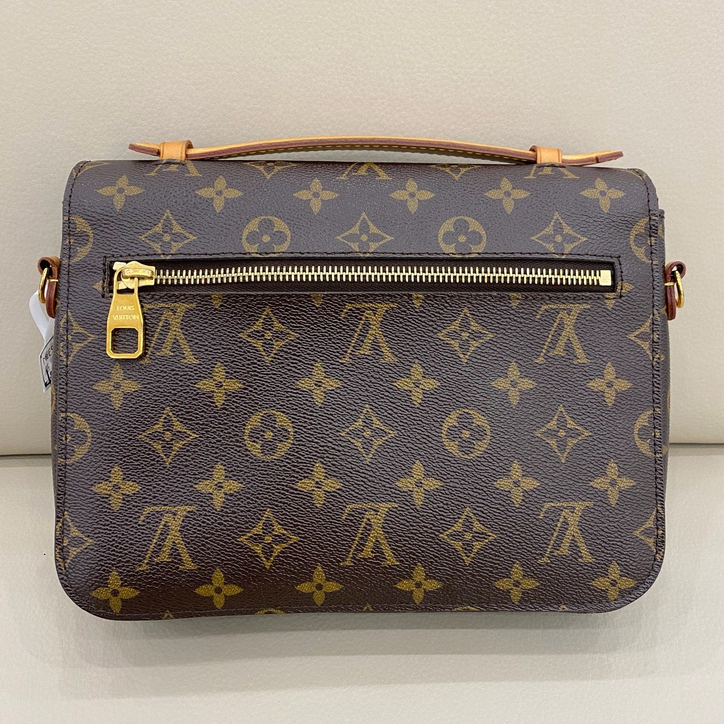 Louis Vuitton - Pochette Metis - Monogram canvas with natural cowhide leather trim - Brown - (medium)