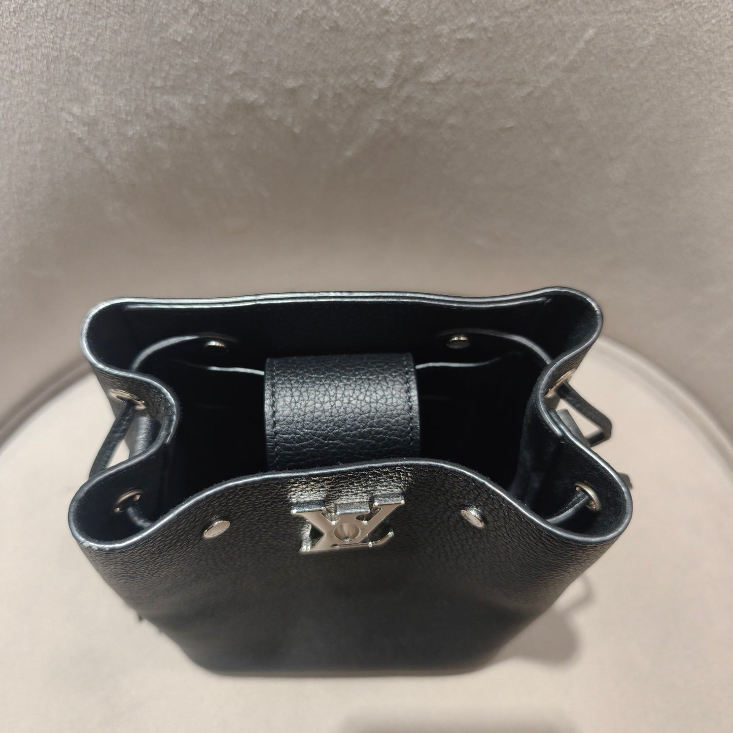 Louis Vuitton - Nano Lockme Bucket Bag - Leather - Black - (mini)
