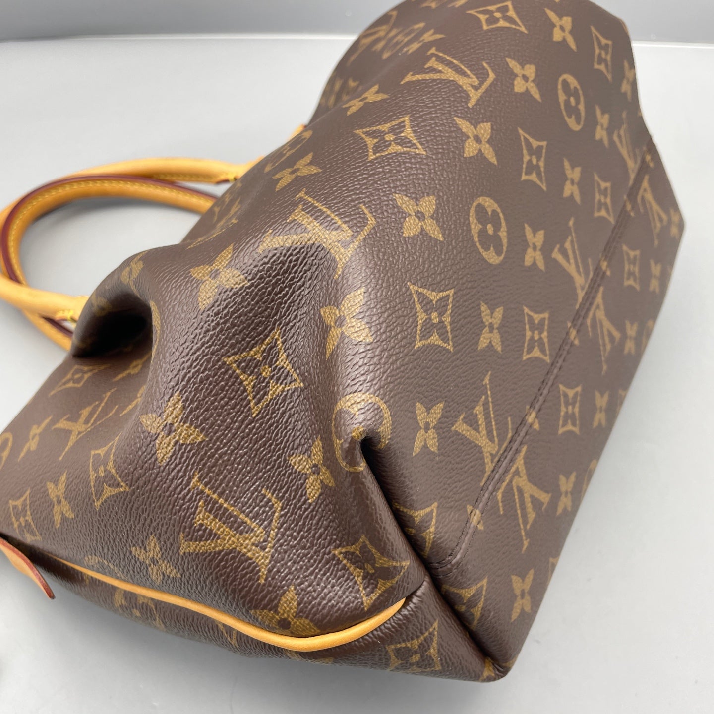 Louis Vuitton - Turenne PM - Monogram coated canvas with Vachetta leather trim - Brown - (small)