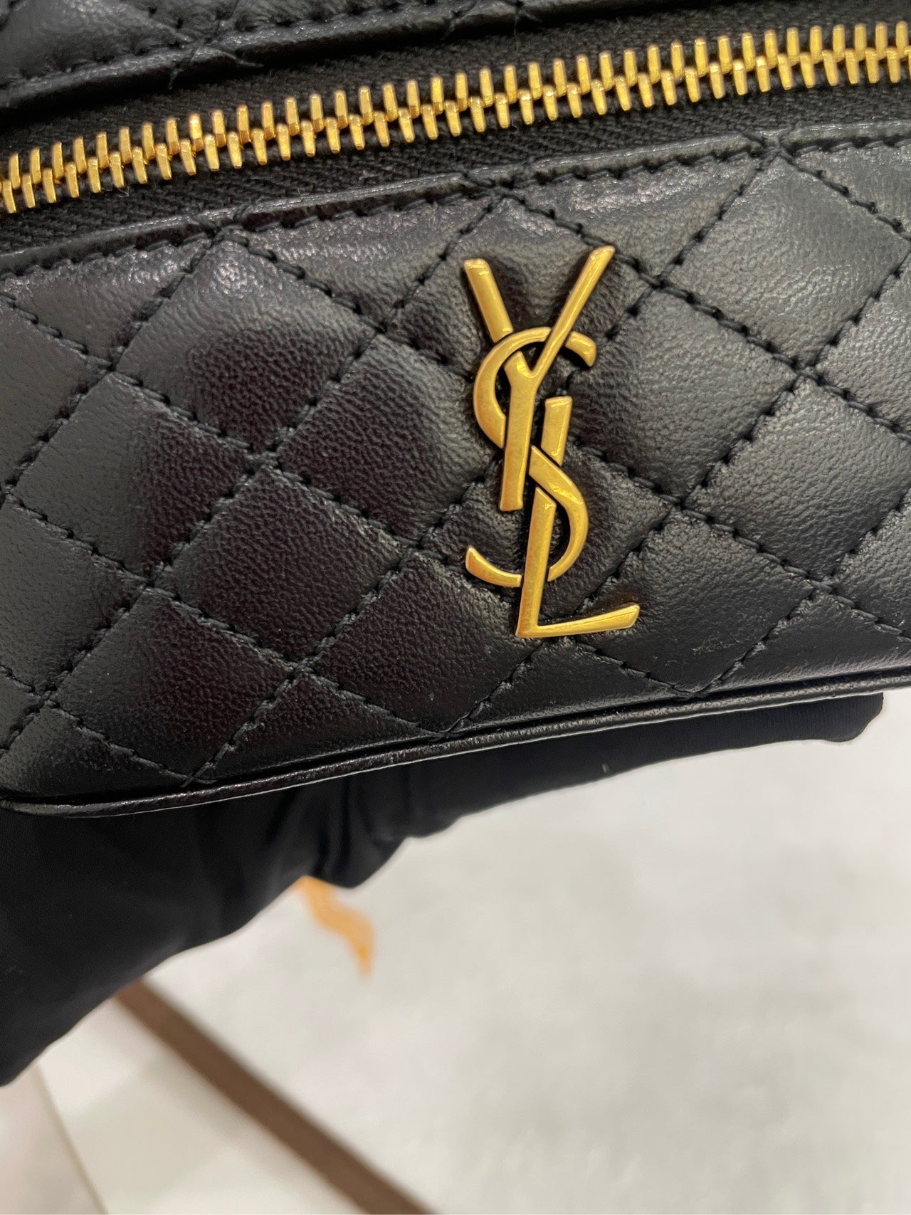 Saint Laurent - Gaby Mini Vanity Case - Leather - Black - (mini)