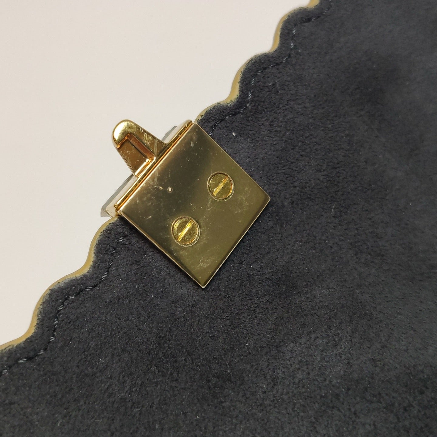 Fendi - Kan I F - Leather - Black - (Small)