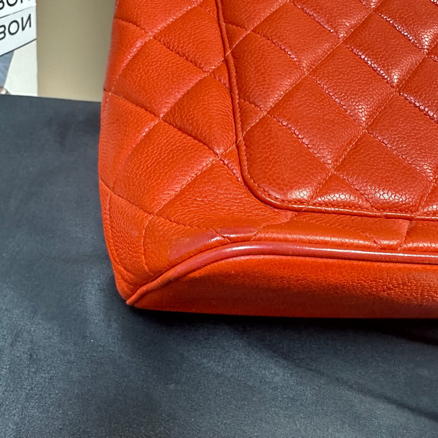 Chanel - Hilton Tote - Caviar leather - Orange - (medium)