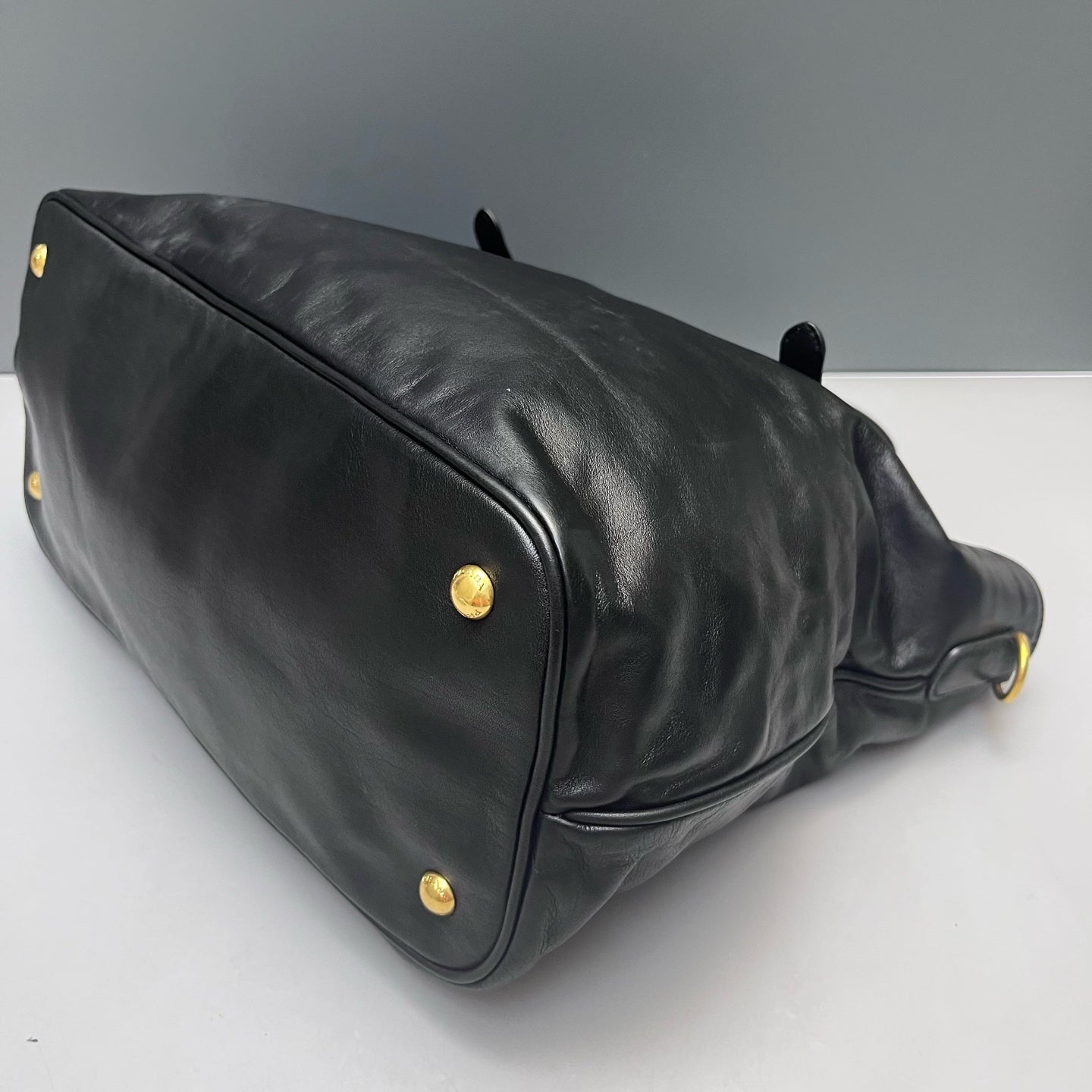 Prada - Soft Leather Tote Bag - Leather - Black - (large)