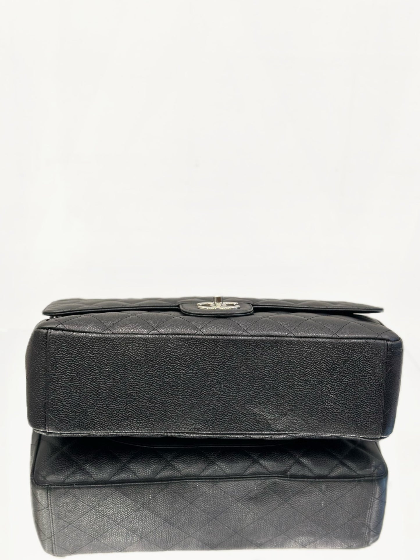 Chanel - Classic Flap Maxi - Leather - Black - (Large)