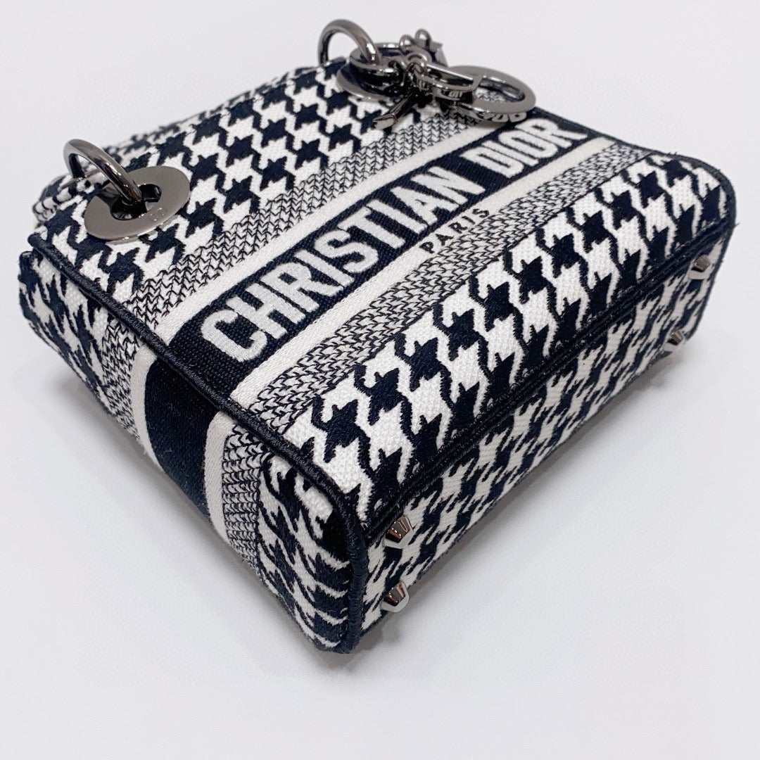 Dior - Lady Dior Mini - Embroidered cloth - Black and White - (Mini)