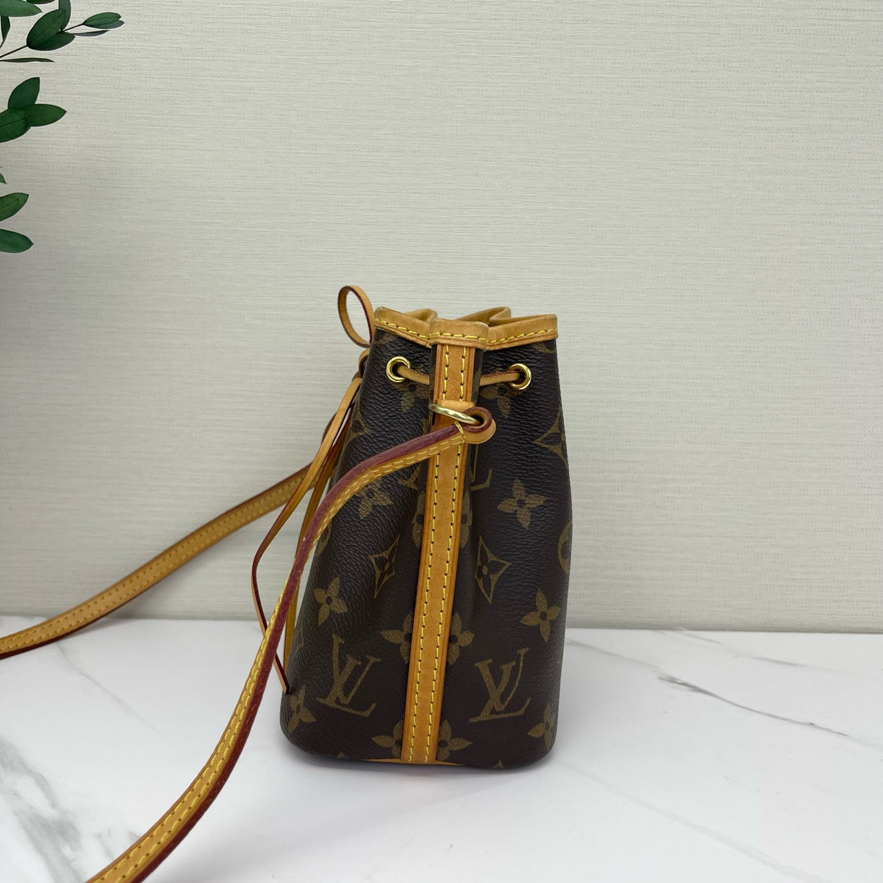 Louis Vuitton - Noe Nano - Monogram coated canvas with natural cowhide leather trim - Brown - (mini)