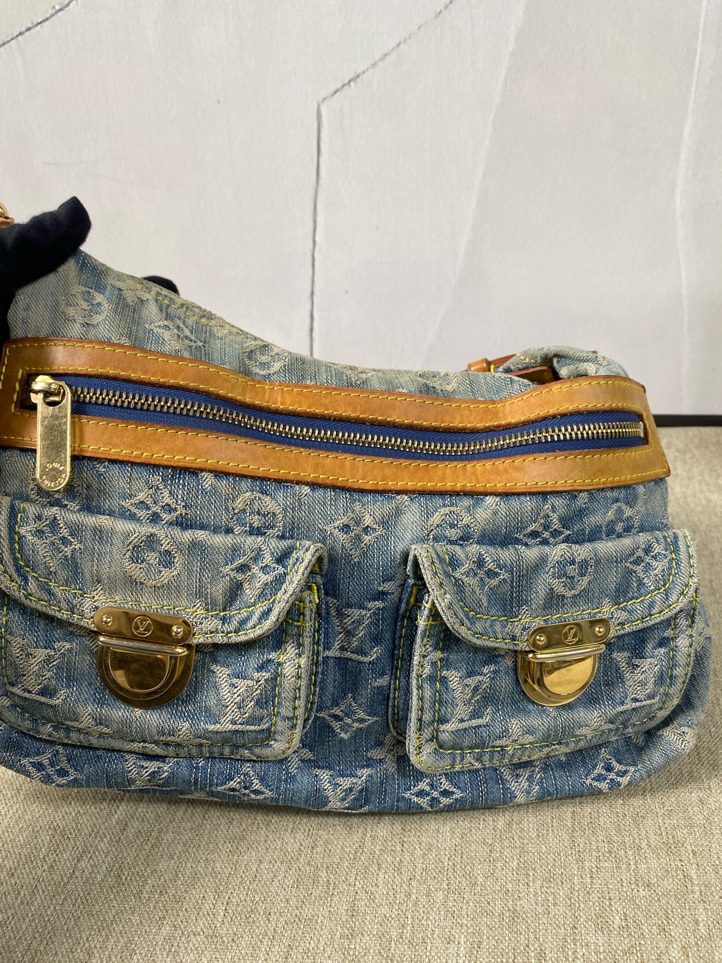Louis Vuitton - Baggy - Monogram Denim with Vachetta leather trim - Blue - (medium)