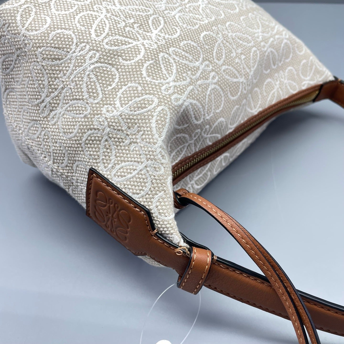 Loewe - Cubi - Cotton canvas with leather trim - Beige - (mini)