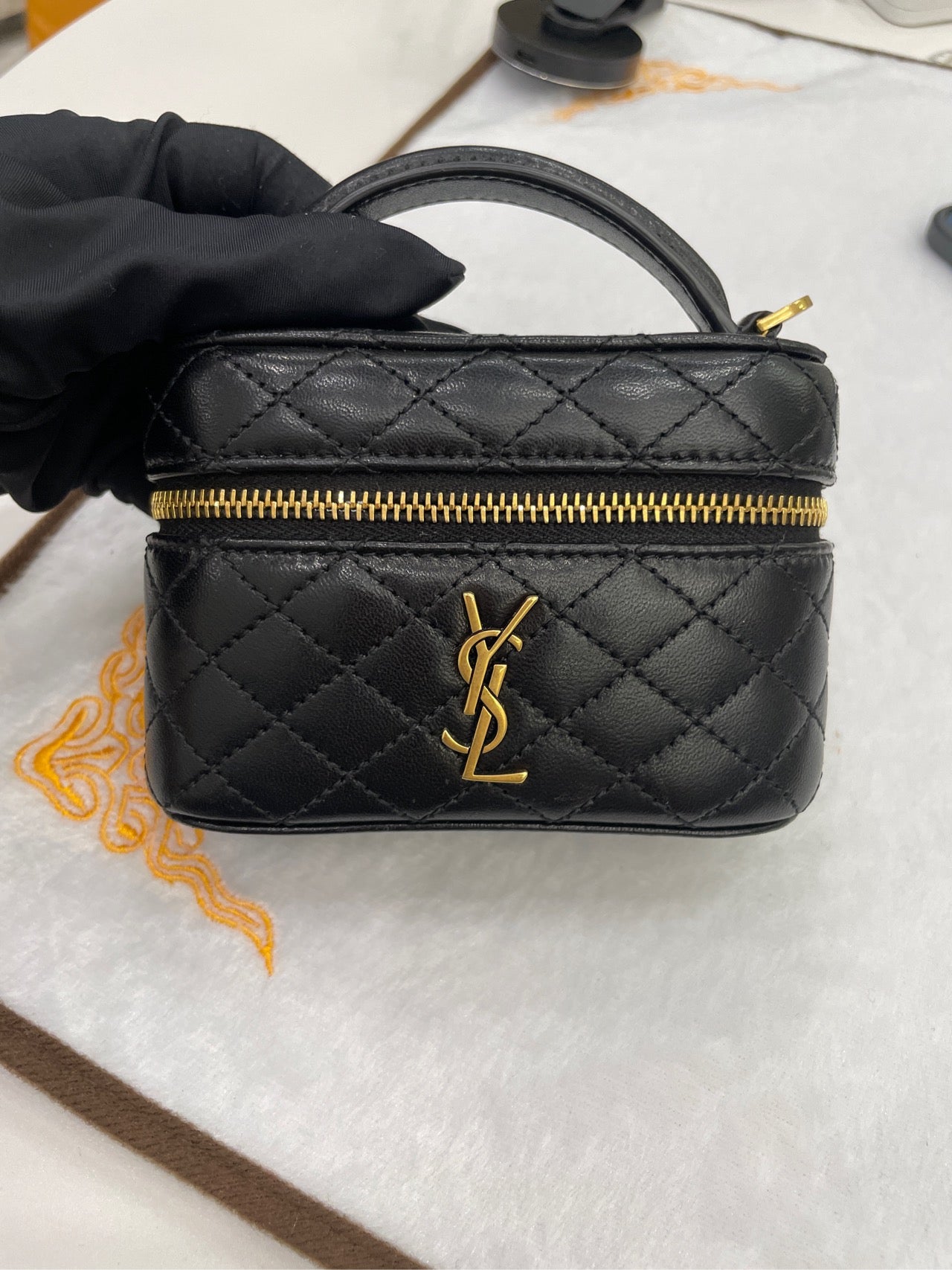 Saint Laurent - Gaby Mini Vanity Case - Leather - Black - (mini)