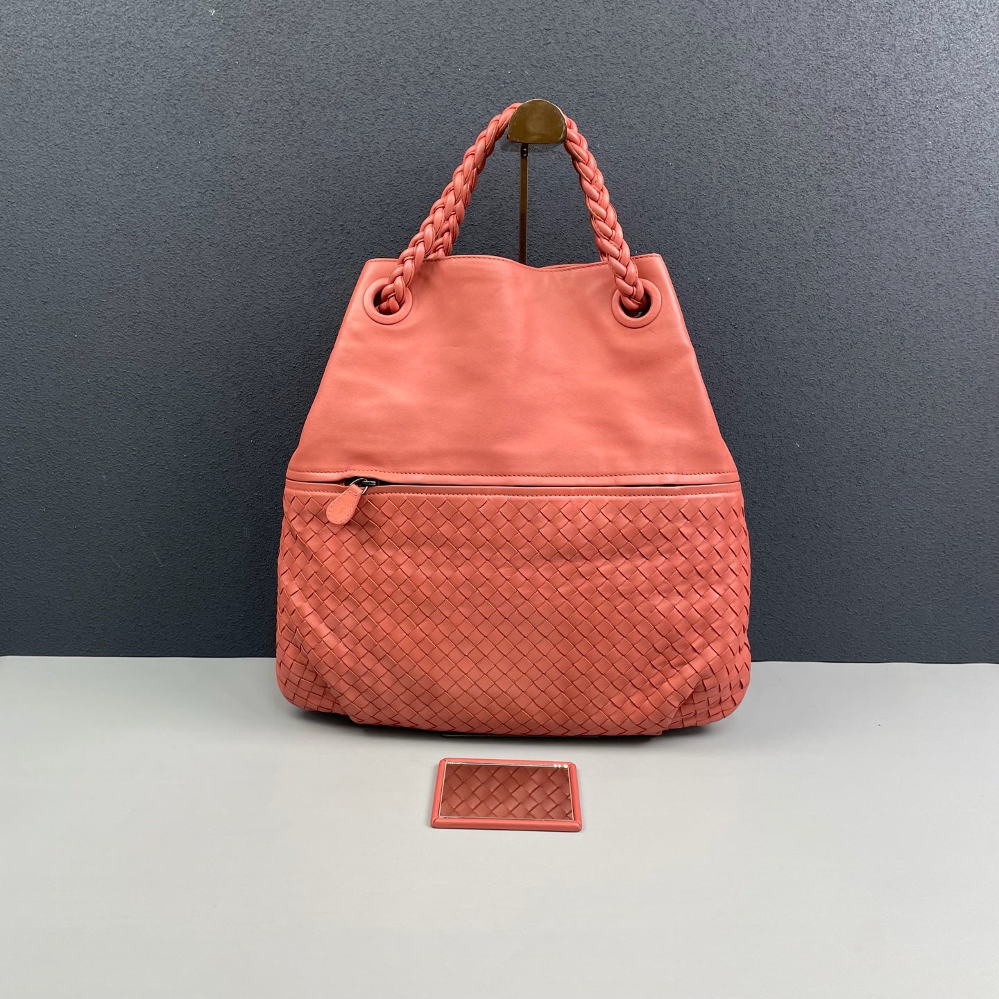 Bottega Veneta - Intrecciato Tote Bag - Leather - Pink - (Large)