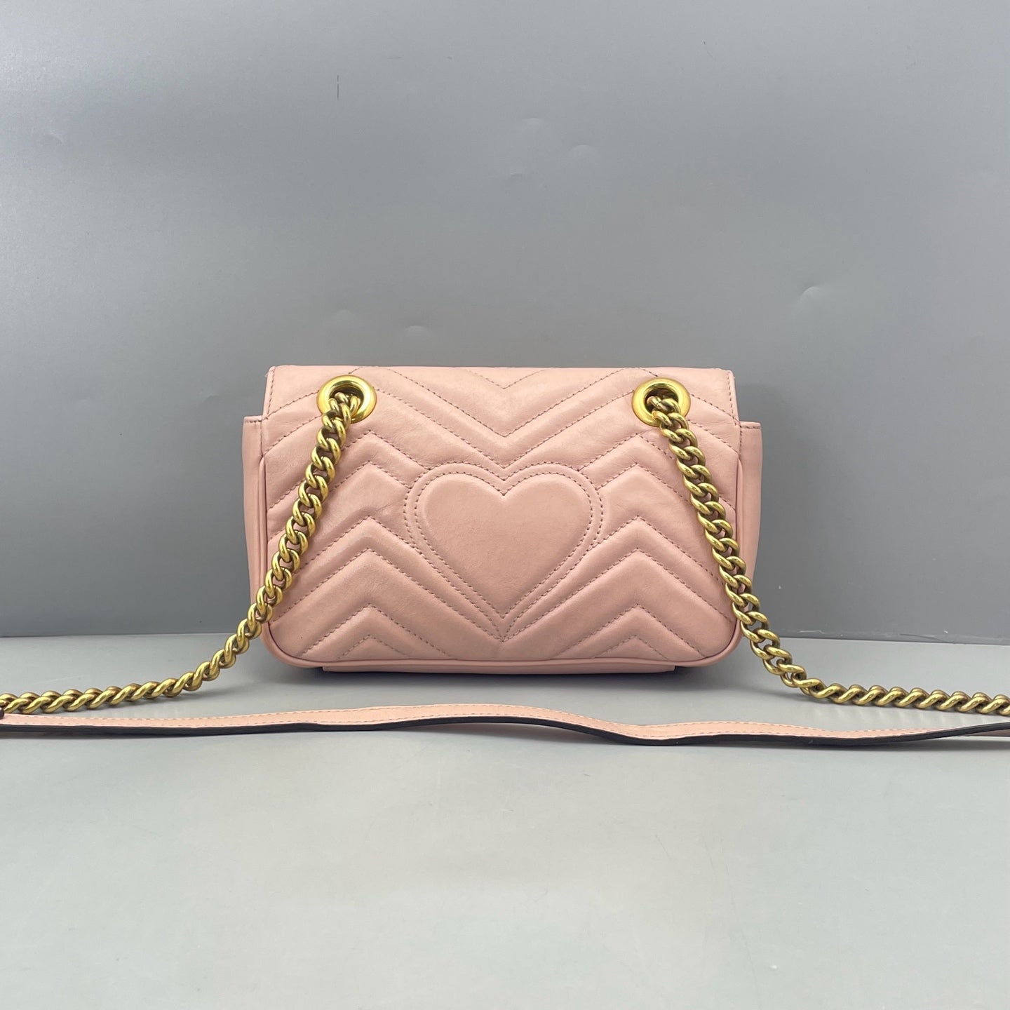 Gucci - GG Marmont Matelassé Mini Bag 22 - Matelassé chevron leather - Pink - (mini)