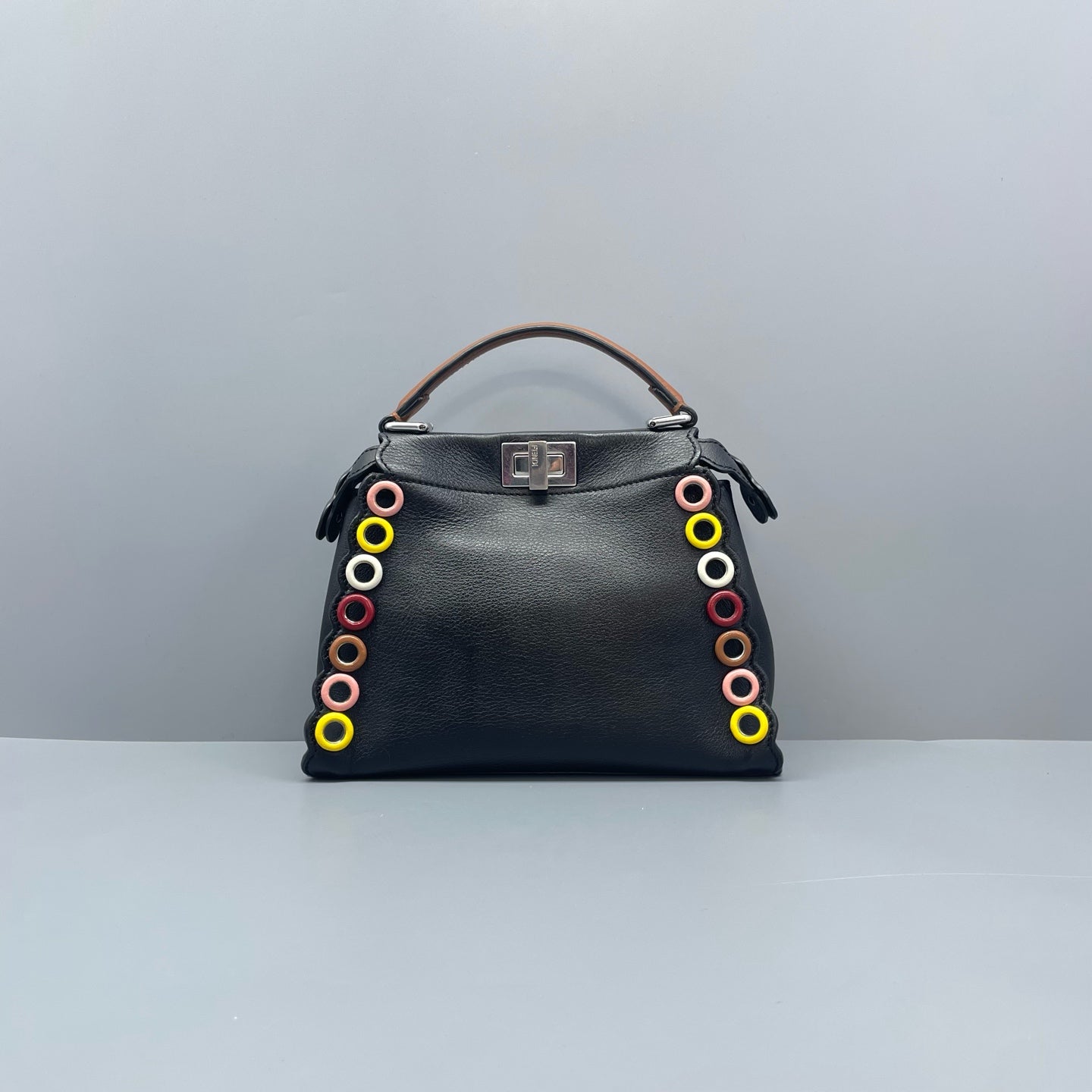 Fendi - Peekaboo Small - Grained leather - Black - (Small)