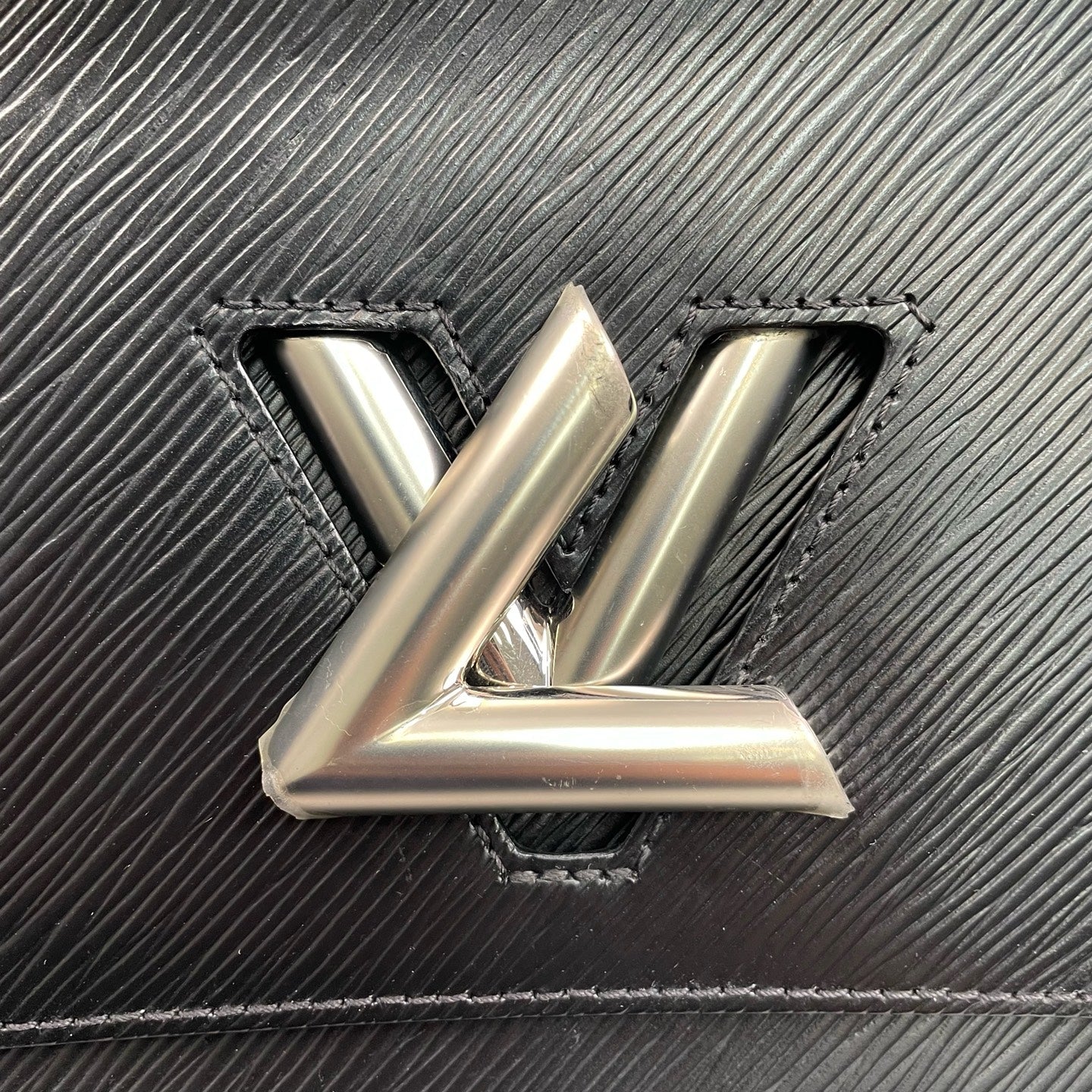 Louis Vuitton - Twist Chain Bag - Epi leather - Black - (small)