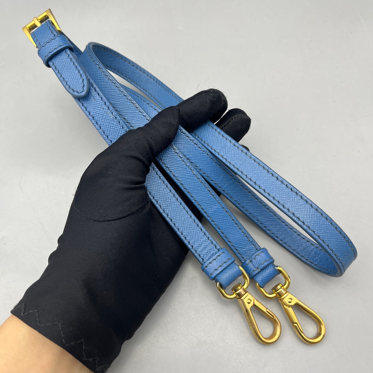 Prada - Saffiano Lux Tote - Leather - Blue - (medium)