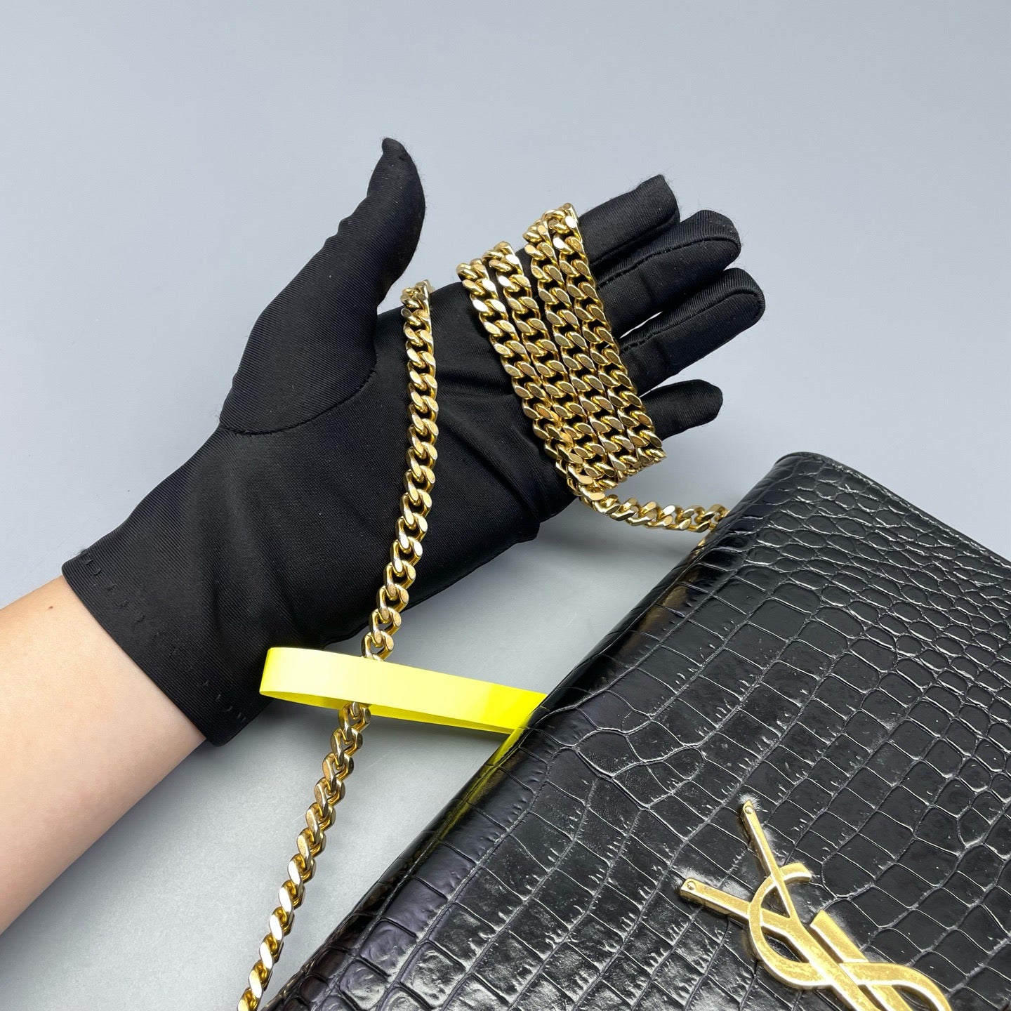 Saint Laurent - Kate Medium Tassel Bag - Leather - Black - (Medium)