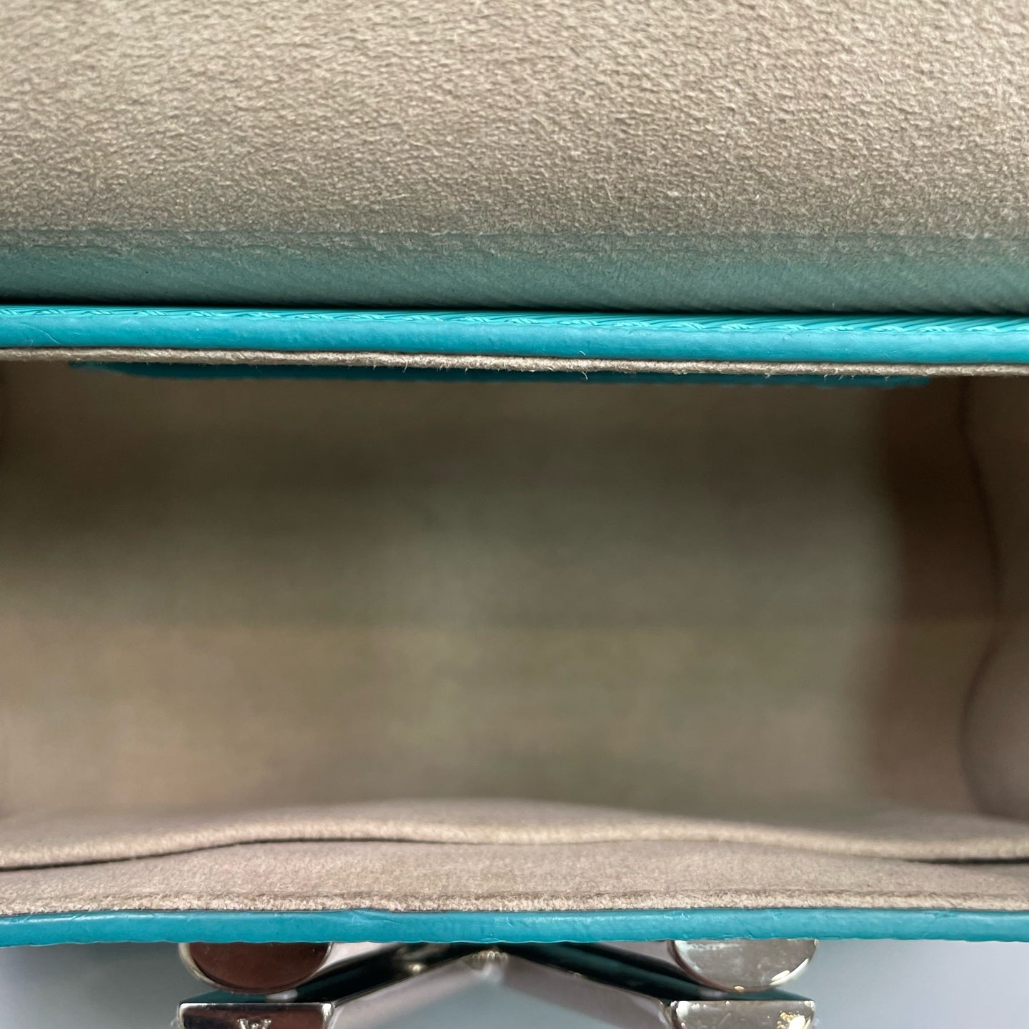Louis Vuitton - Twist Bag (Small) - Epi leather - Teal with Silver-Tone Hardware - (Small)