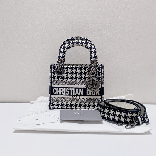 Dior - Lady Dior Mini - Embroidered cloth - Black and White - (Mini)