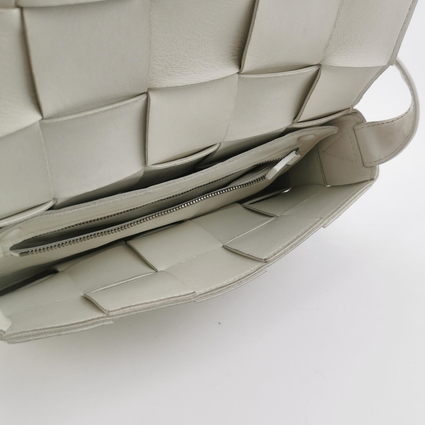 Bottega Veneta - Cassette Bag - Lambskin leather - White - (medium)