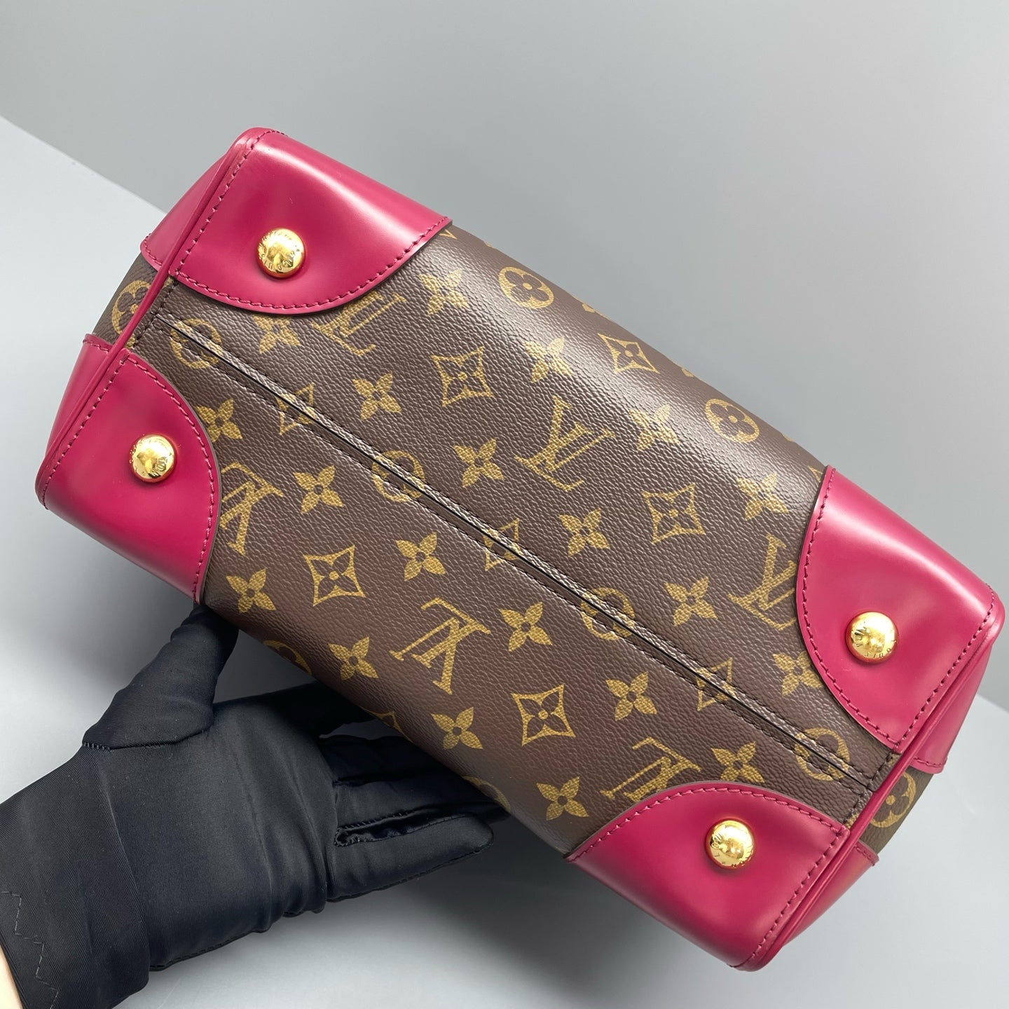 Louis Vuitton - Phenix PM - Monogram coated canvas with fuchsia leather trim - Brown and Fuchsia - (medium)