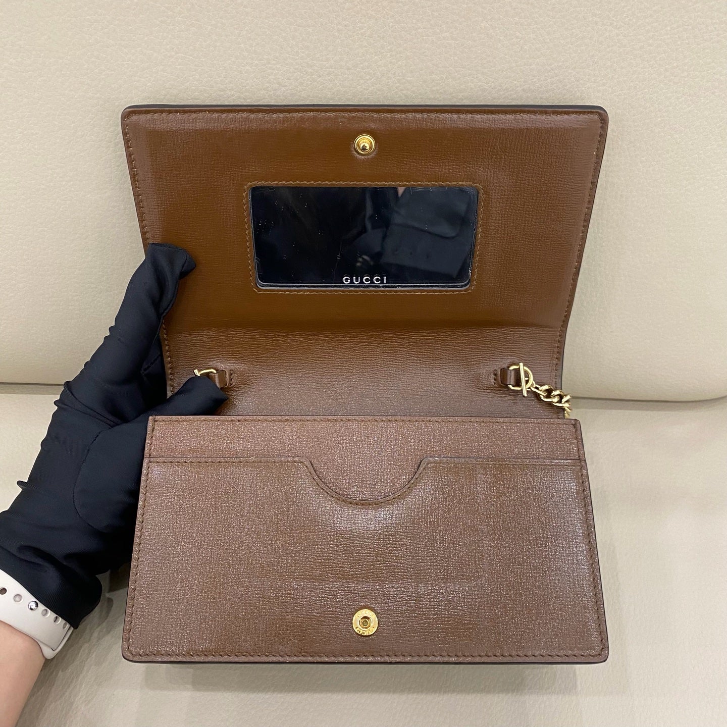Gucci - GG Supreme Heart Wallet on Chain (WOC) - GG Supreme coated canvas with leather trim and applique - Beige, Red, and Brown with Gold-Tone Hardware - (mini)