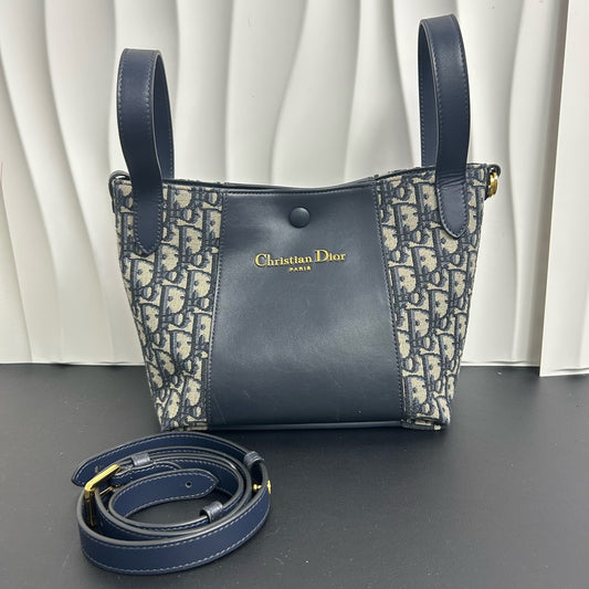 Dior - Signature Series Basket Tote Bag Small - Cotton canvas and cow leather - Navy - (small)