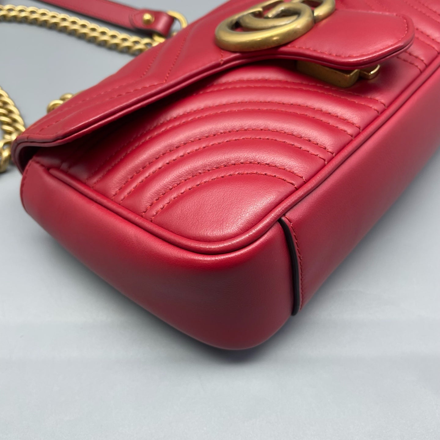 Gucci - GG Marmont Matelassé Small Shoulder Bag - Leather - Red - (mini)